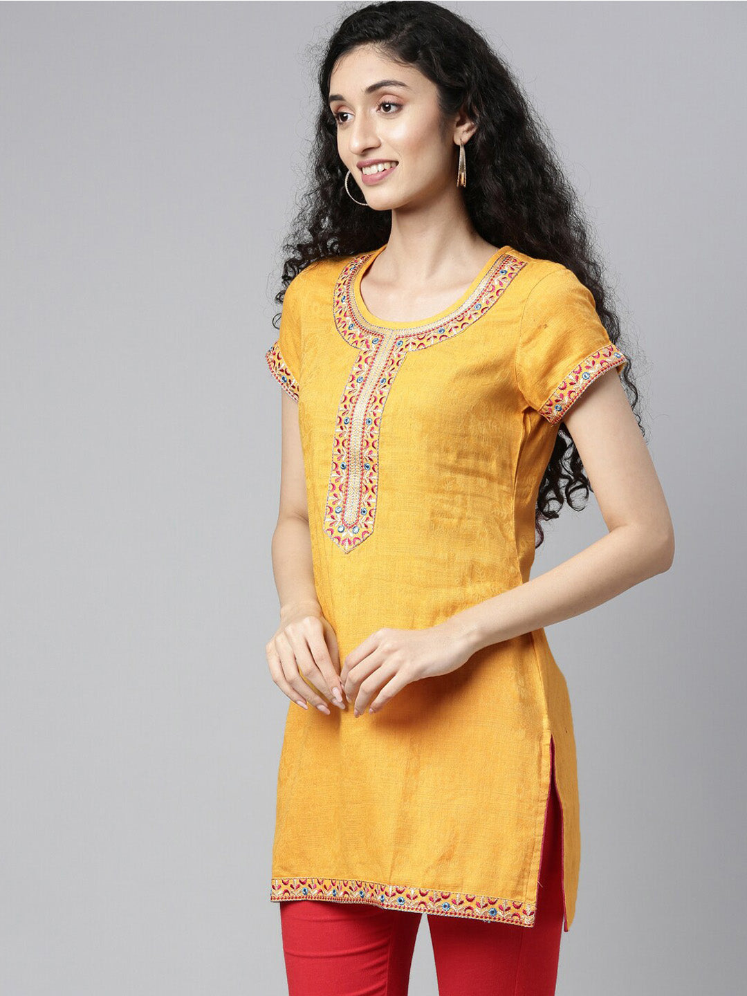 Souchii Women Yellow Embroidered Thread Work Kaftan Kurta - Swadesiicart