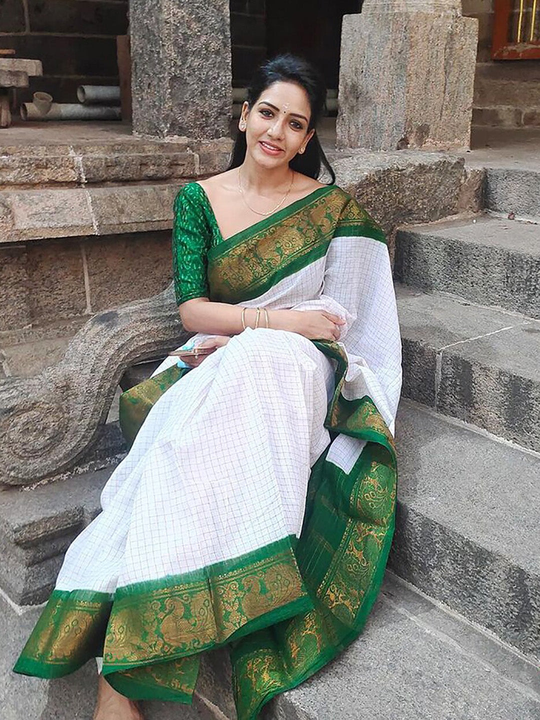 Kalini Checked Woven Design Banarasi Saree | Swadesiicart