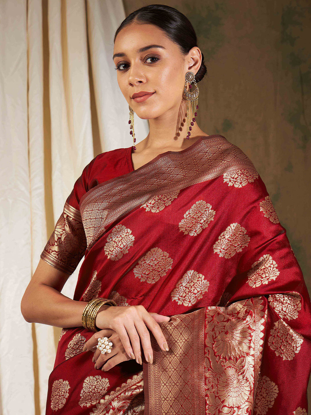 Sangria Red Ethnic Motifs Woven Design Zari Banarasi Saree | Swadesiicart