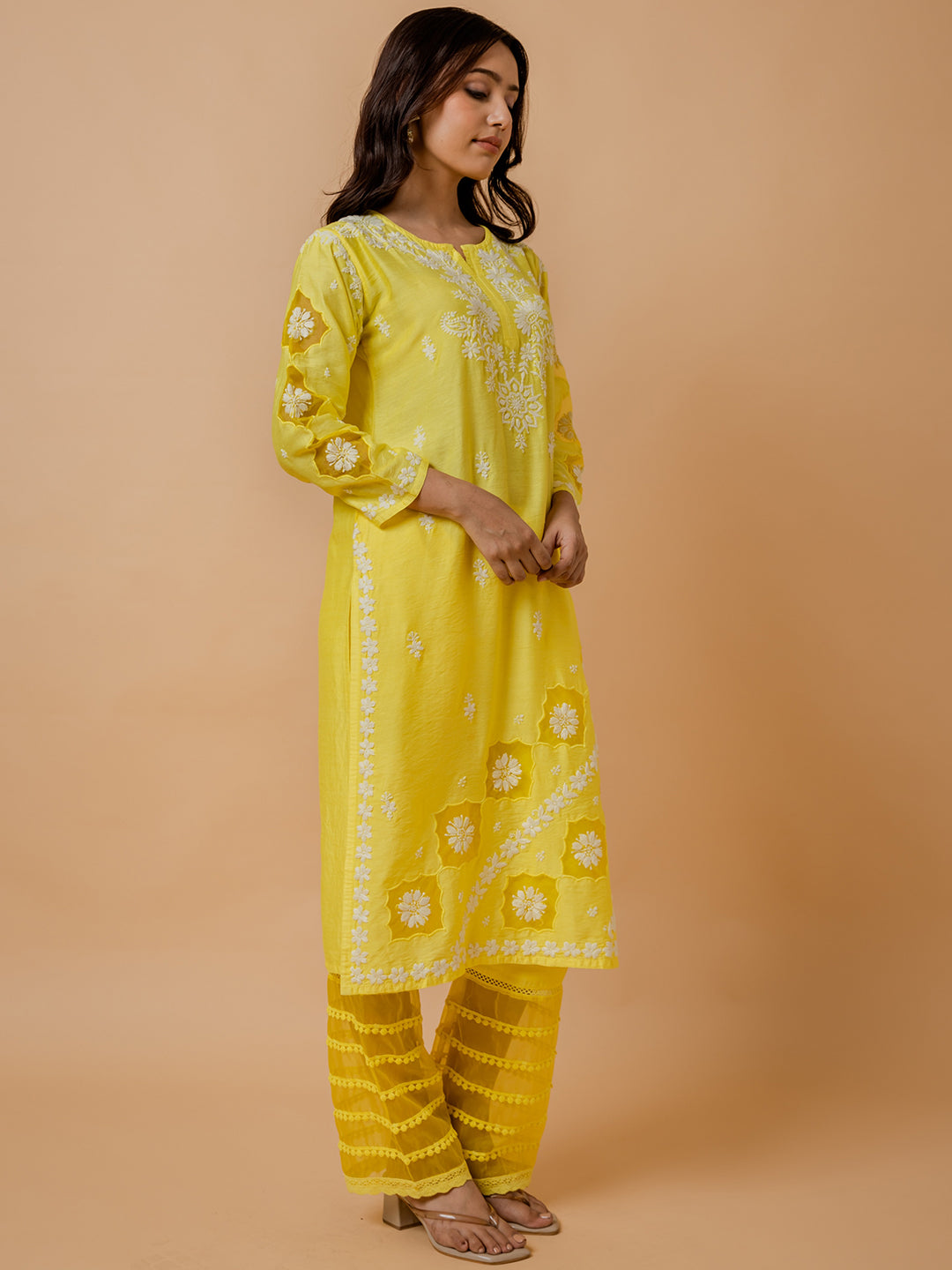 HOUSE OF KARI Ethnic Motifs Embroidered Round Neck Chikankari Chanderi Silk Kurta | Swadesiicart