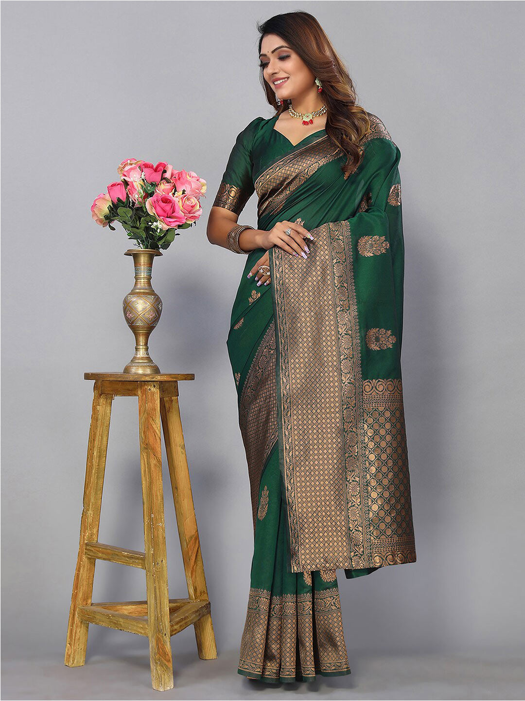 Kalini Ethnic Motifs Zari Banarasi Saree | Swadesiicart