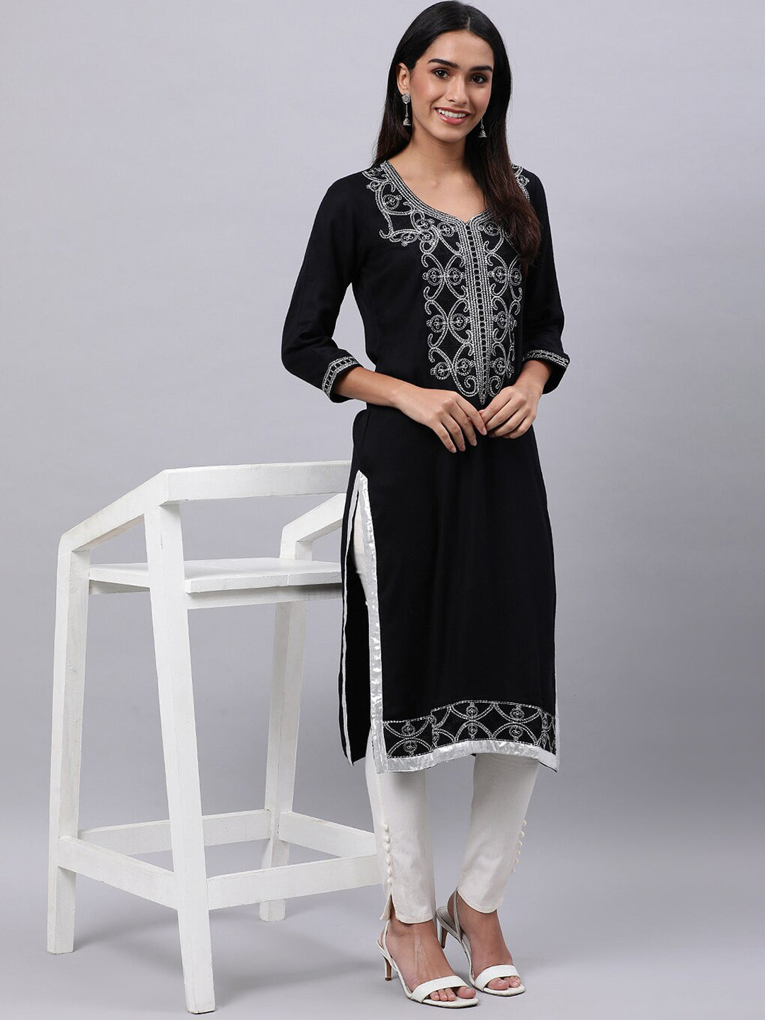 Souchii Women Black Ethnic Motifs Yoke Design Thread Work Kurta - Swadesiicart