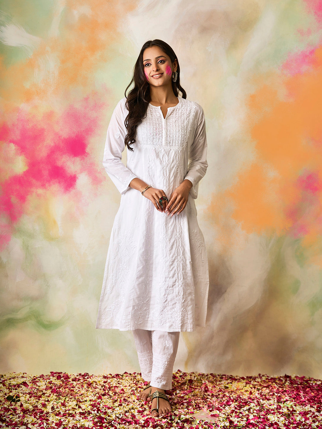 HOUSE OF KARI Notched Neck Ethnic Motifs Embroidered Chikankari Cotton Kurta | Swadesiicart
