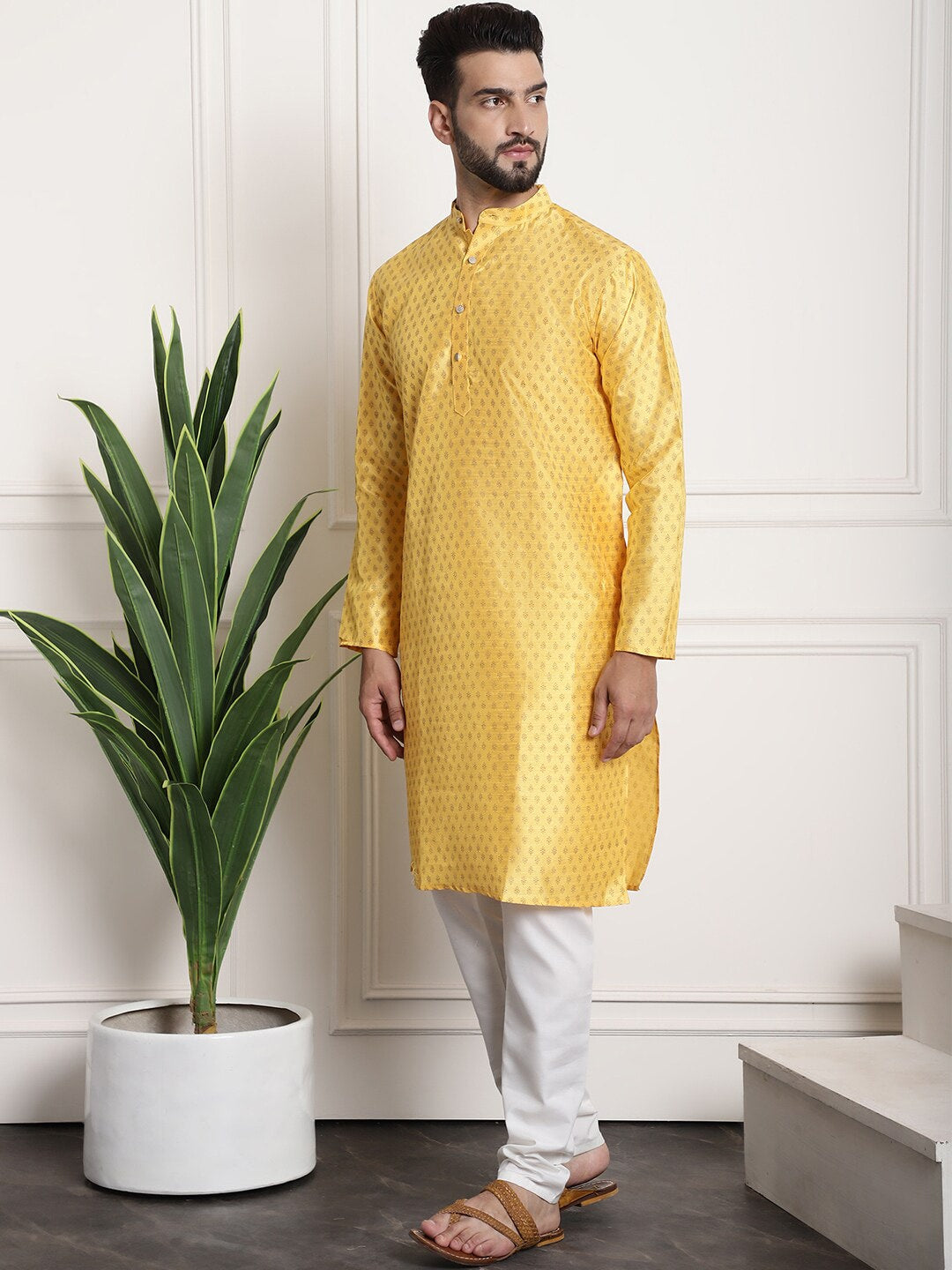 Sojanya Ethnic Motifs Printed Regular Kurta & Pyjamas With Nehru Jacket | Swadesiicart