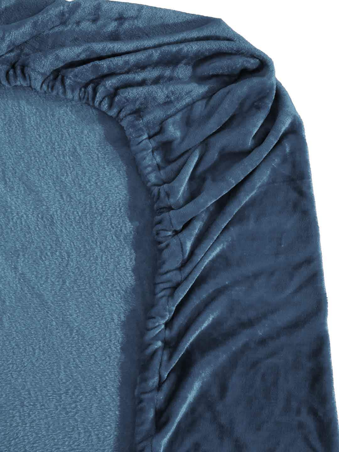 KLOTTHE Turquoise Blue 300 TC Woolen Fitted King Bedsheet With 2 Pillow Covers - Swadesiicart