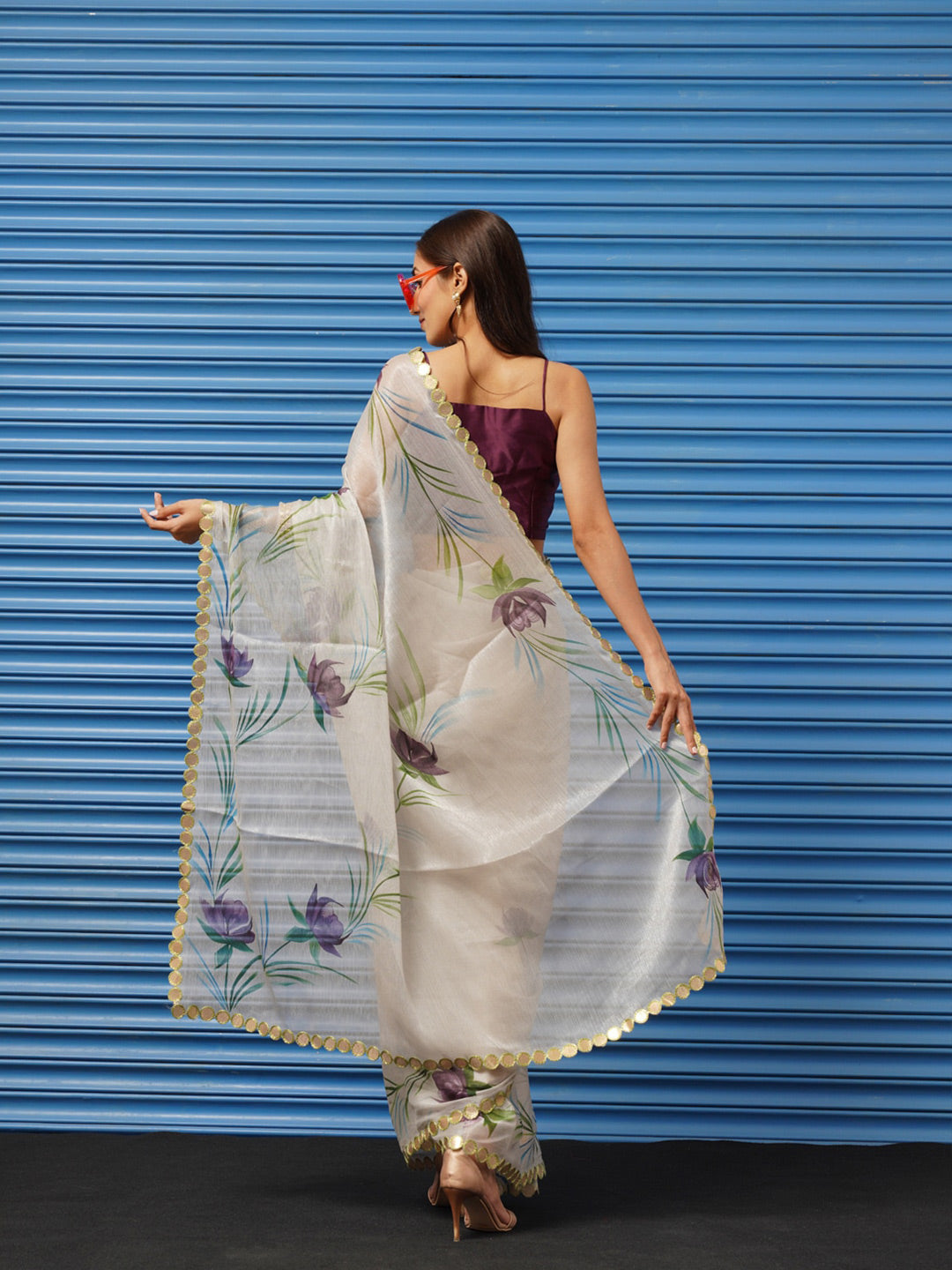 Tikhi Imli Floral Printed Poly Chiffon Saree | Swadesiicart