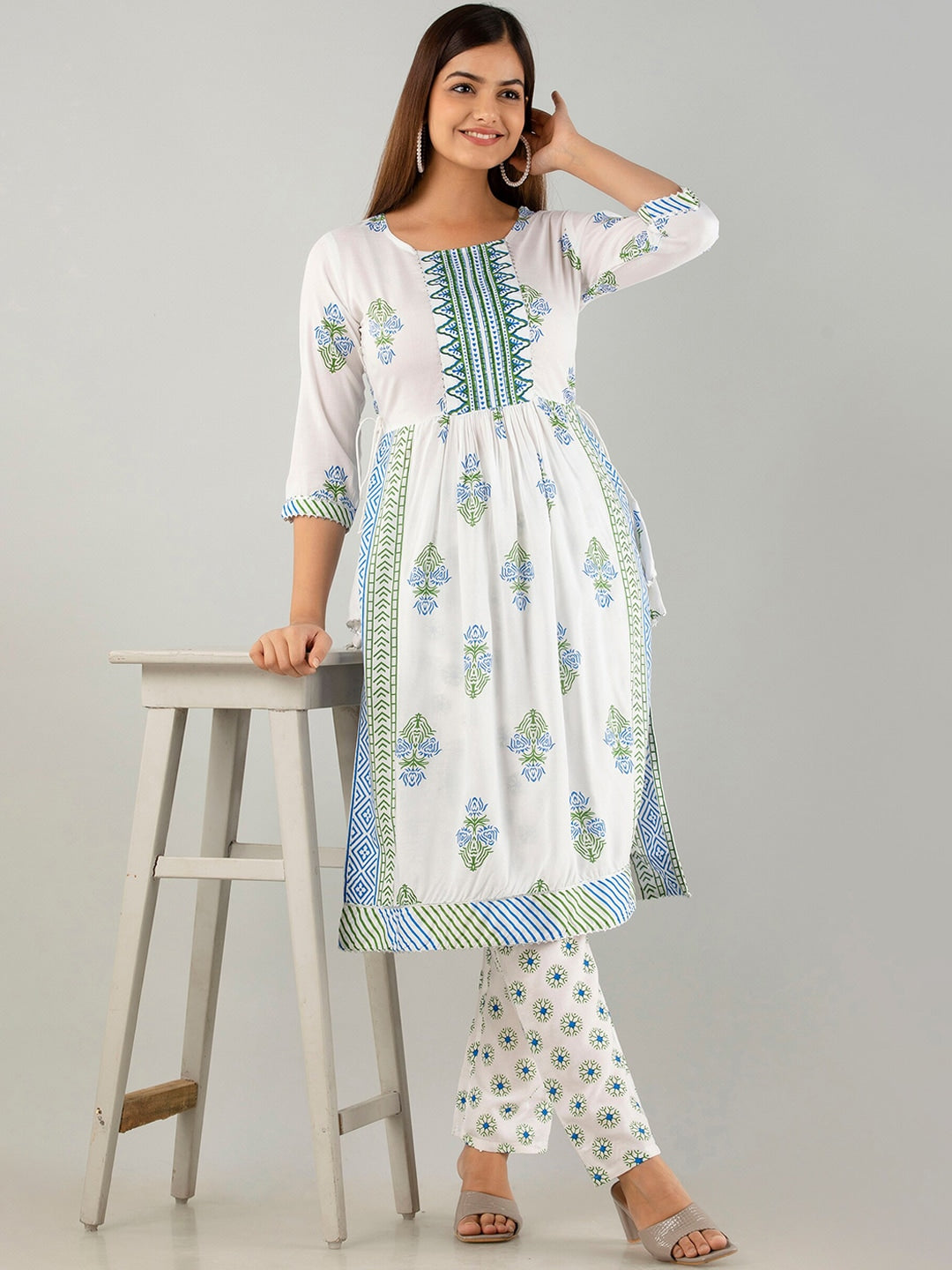 Kalini Floral Printed Pleated Gotta Patti Kurta with Trousers - Swadesiicart