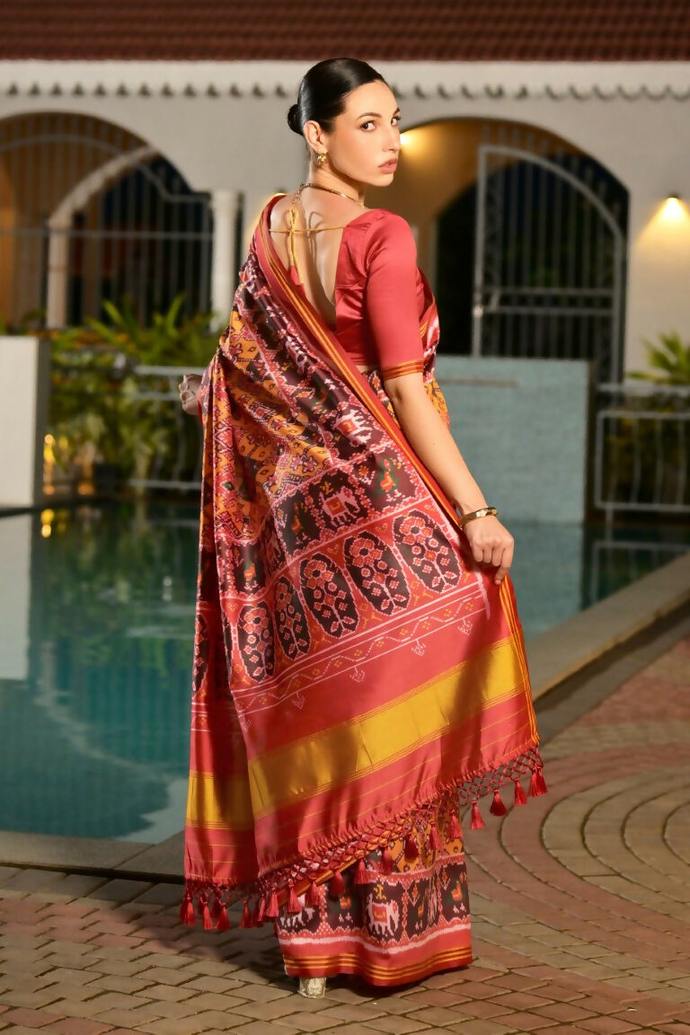 Vishnu Weaves Women's Mustard Banarasi Silk Patola Printed Saree with Blouse - Swadesiicart