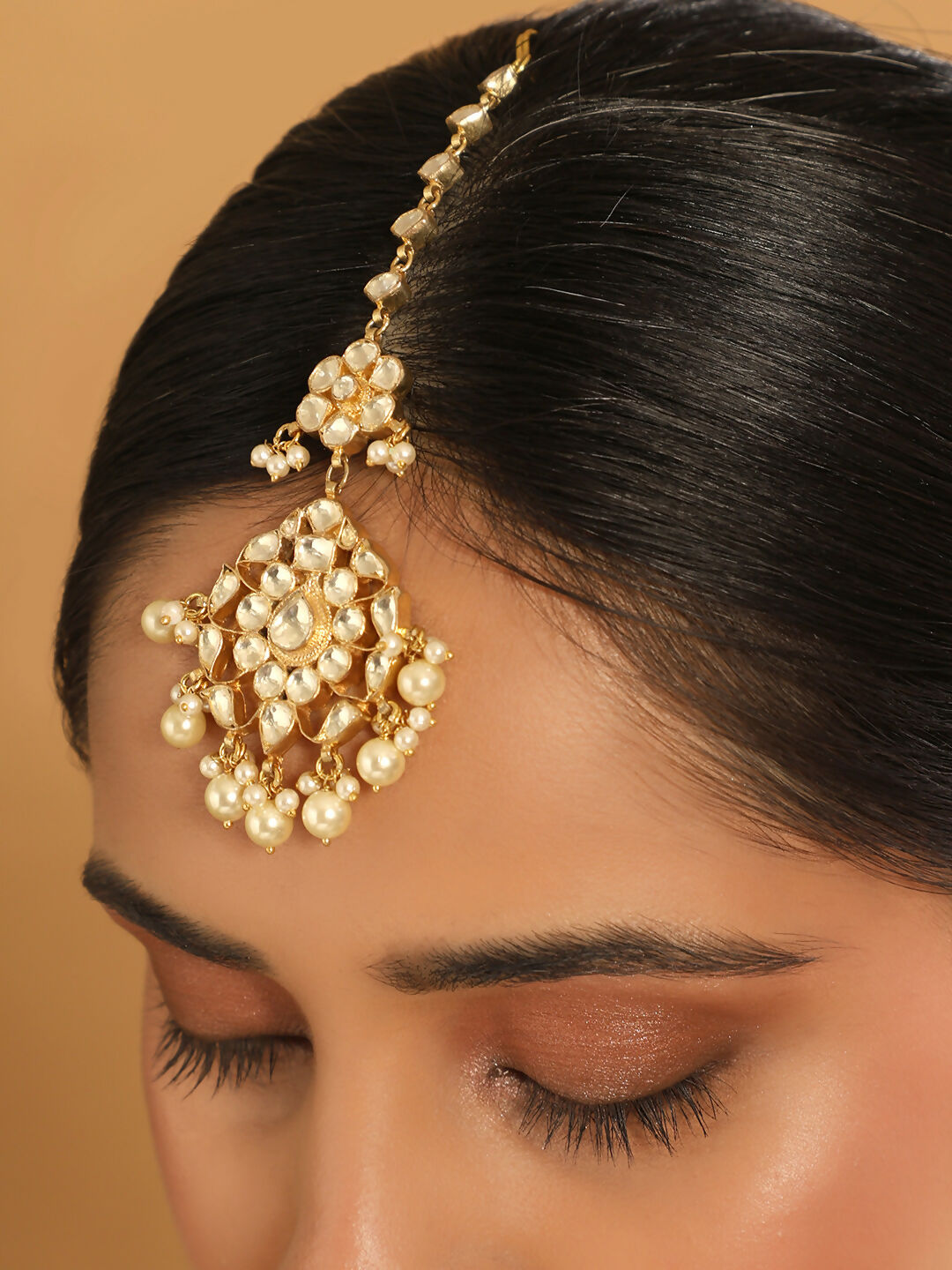 Nuyug 22K Gold-Plated Kundan Studded Maang Tikka Head Jewellery | Swadesiicart
