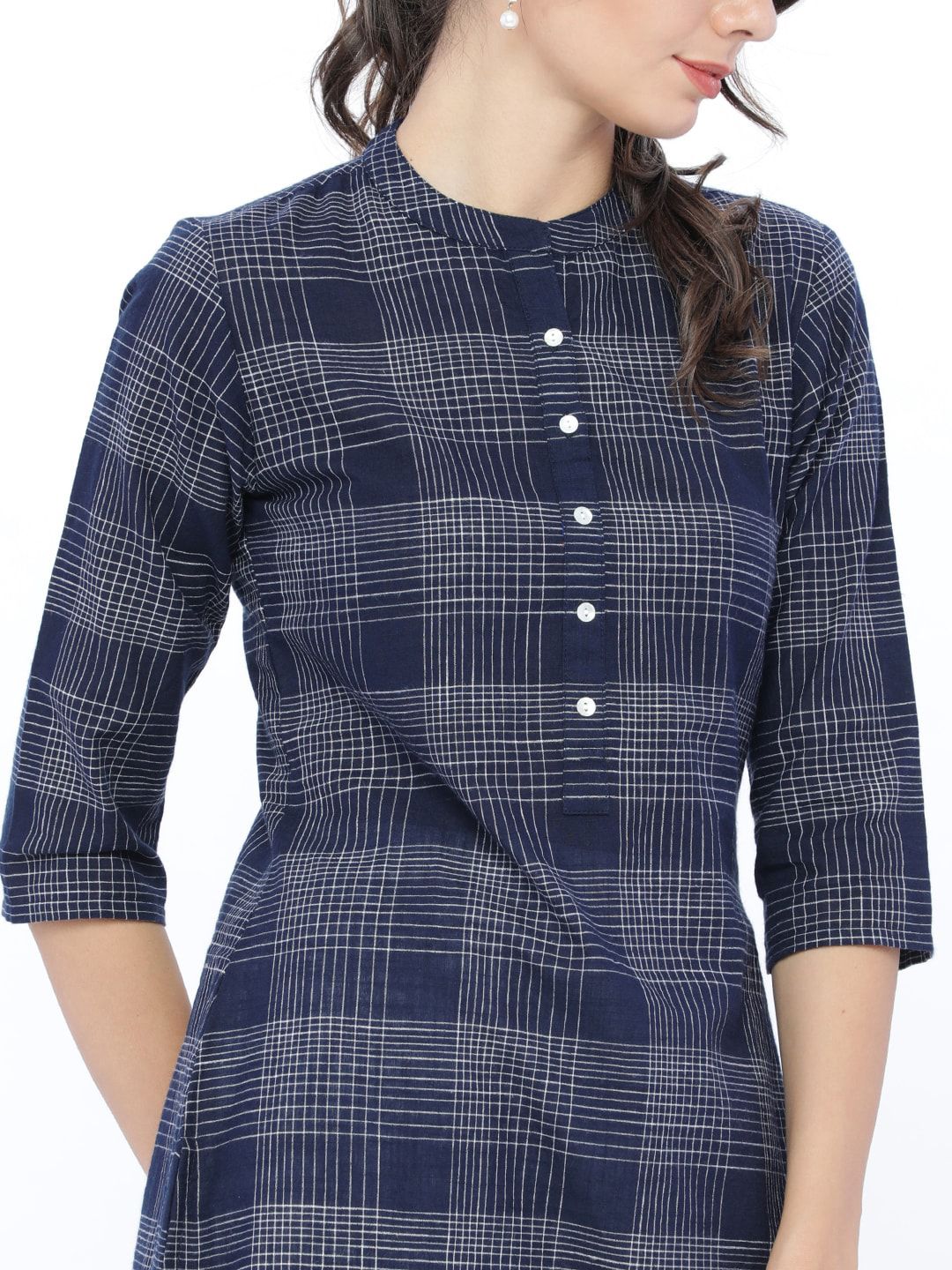 Vishudh Women Navy Blue Checked Kurta - Swadesiicart