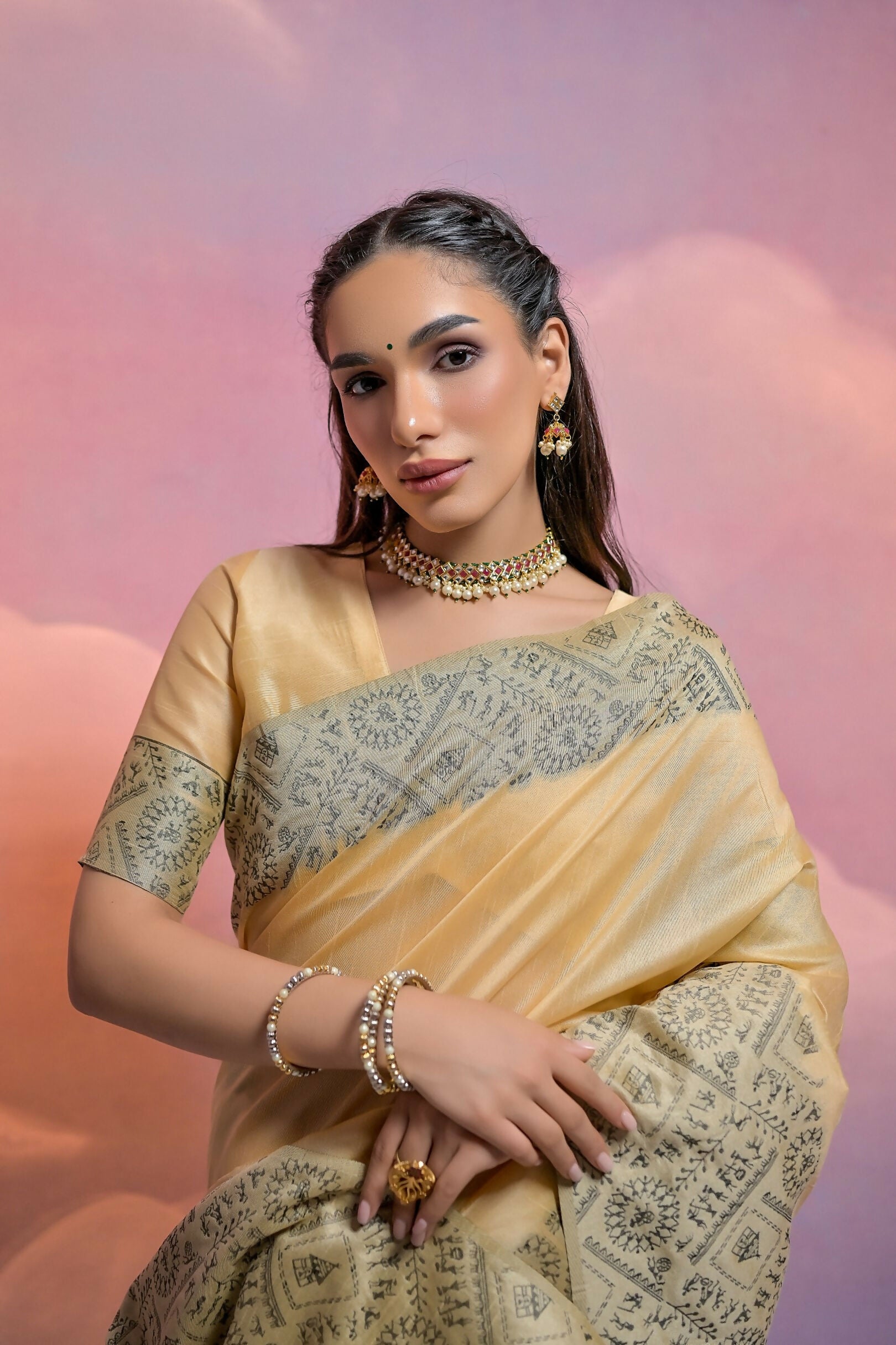 Vishnu Weaves Women's Cream Handloom Raw Silk Woven Border Saree with Blouse - Swadesiicart