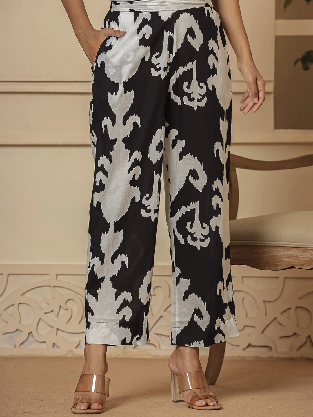 Yufta Cotton Black Pin Tuck Co-Ord Set - Swadesiicart