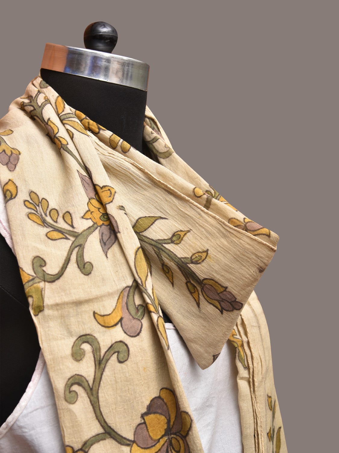 Cream Kalamkari Hand Painted Cotton Handloom Stole with Floral and Birds Design - Global Threads | Swadesiicart