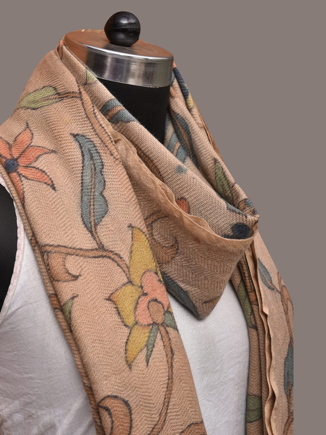 Cream Kalamkari Hand Painted Woolen Handloom Stole with Floral Design - Global Threads | Swadesiicart