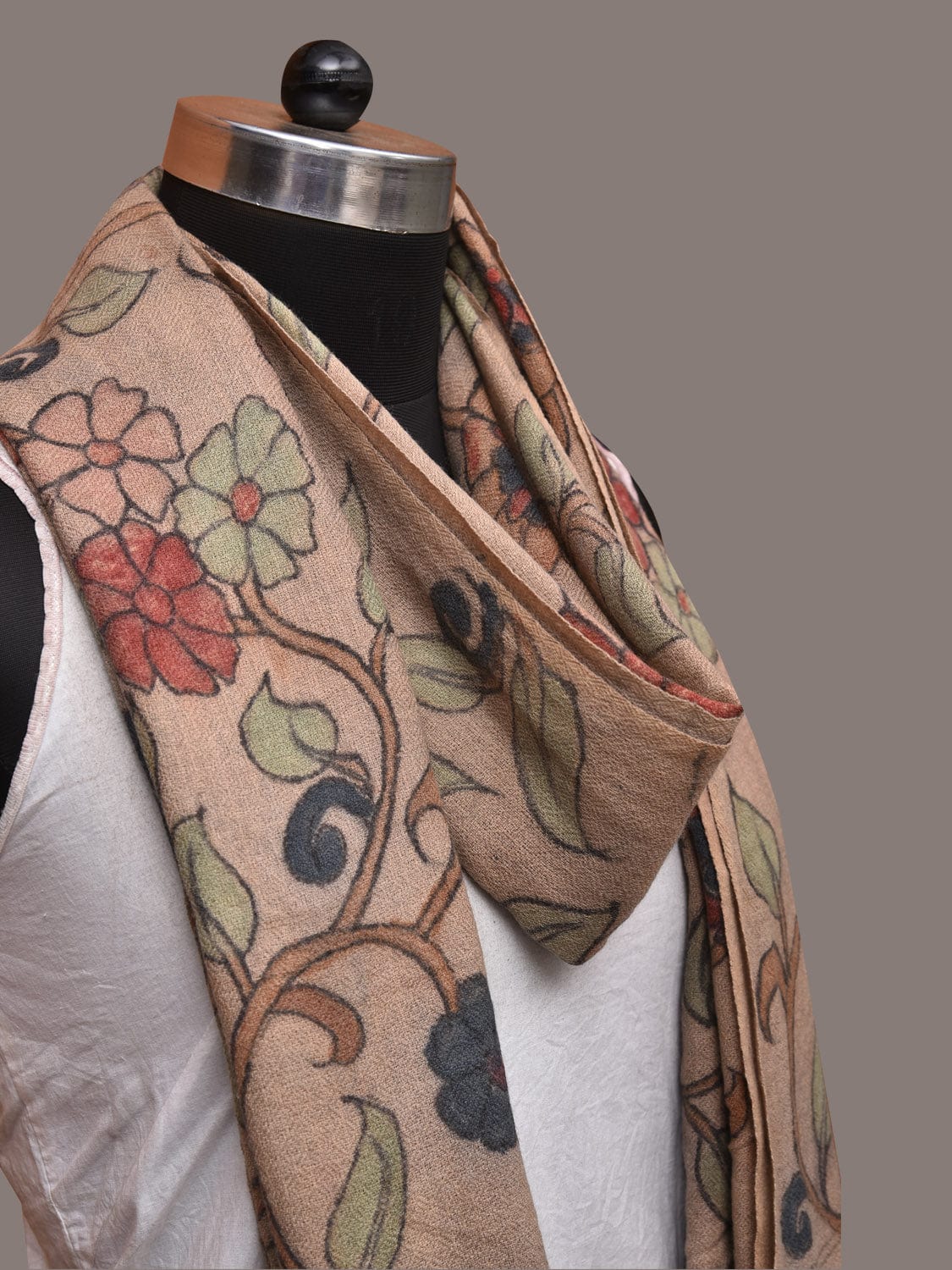 Cream Kalamkari Hand Painted Woolen Handloom Stole with Floral Design - Global Threads | Swadesiicart