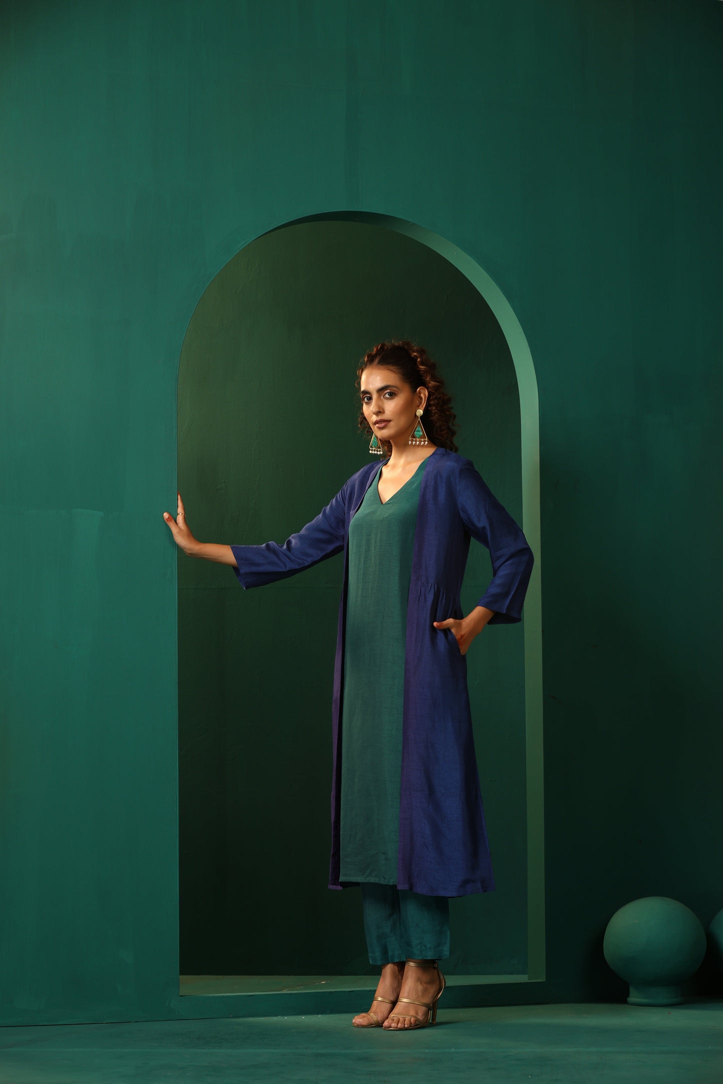 trueBrowns Blue Teal Silk Kurta Jacket Set | Swadesiicart