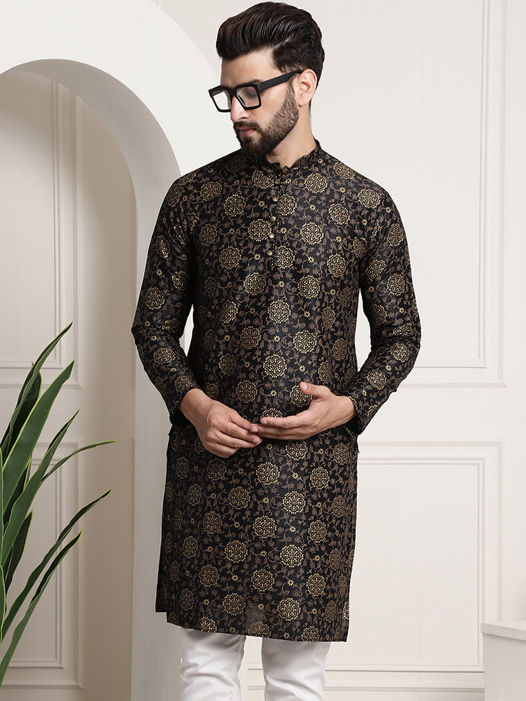 Sojanya Men Black & Brown Ethnic Motifs Printed Kurta | Swadesiicart