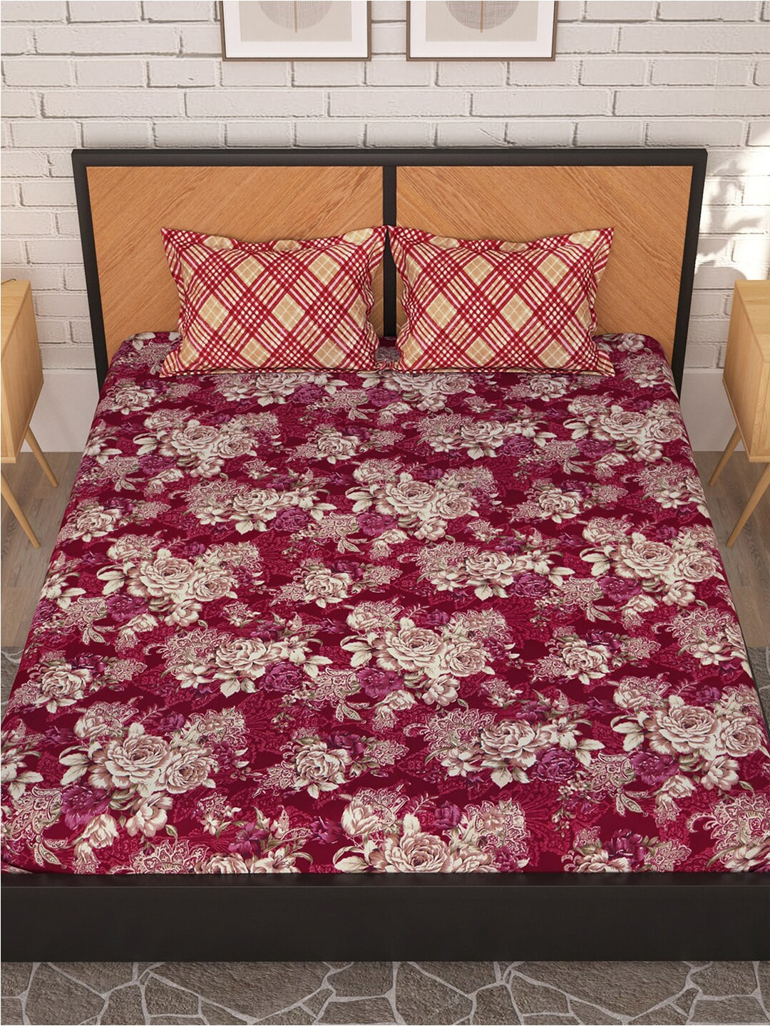 Story@home Arena Magenta & White Floral Microfiber 180 TC Queen Bedsheet & 2 Pillow Covers - Swadesiicart