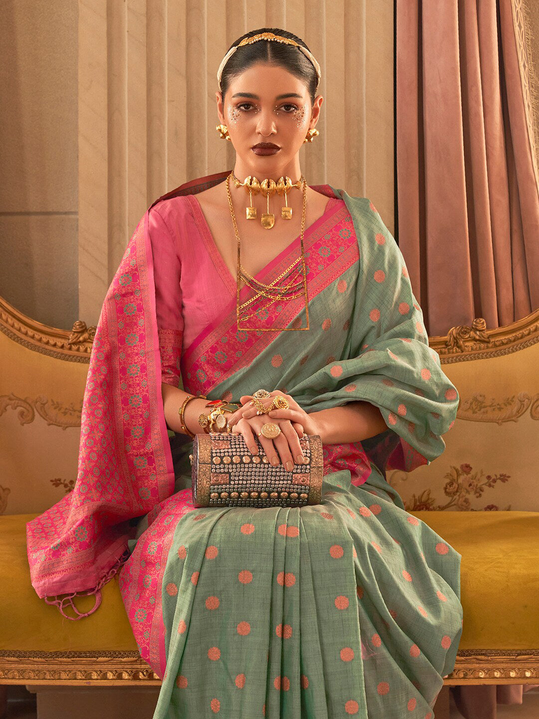 Mitera Ethnic Motifs Woven Design Zari Silk Blend Banarasi Saree | Swadesiicart