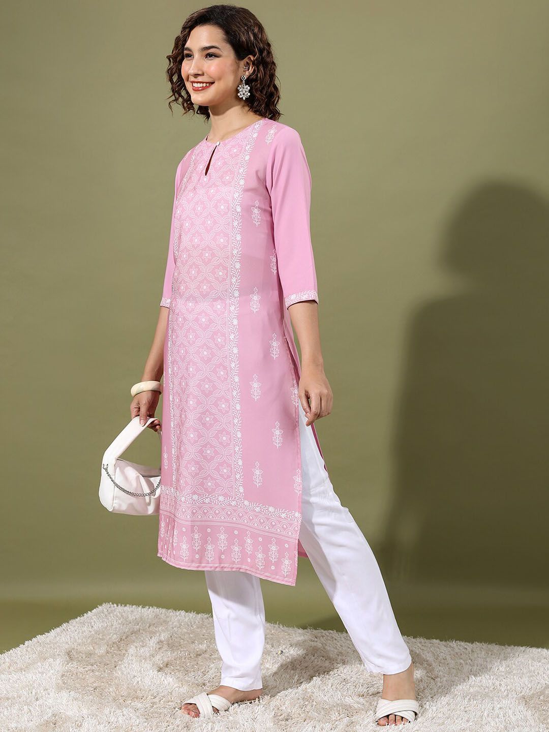 Vishudh Pink Floral Printed Keyhole Neck Straight Kurta - Swadesiicart