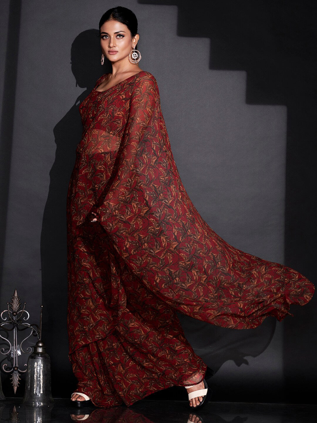 Tikhi Imli Red & Green Floral Printed Poly Georgette Ready To Wear Saree | Swadesiicart