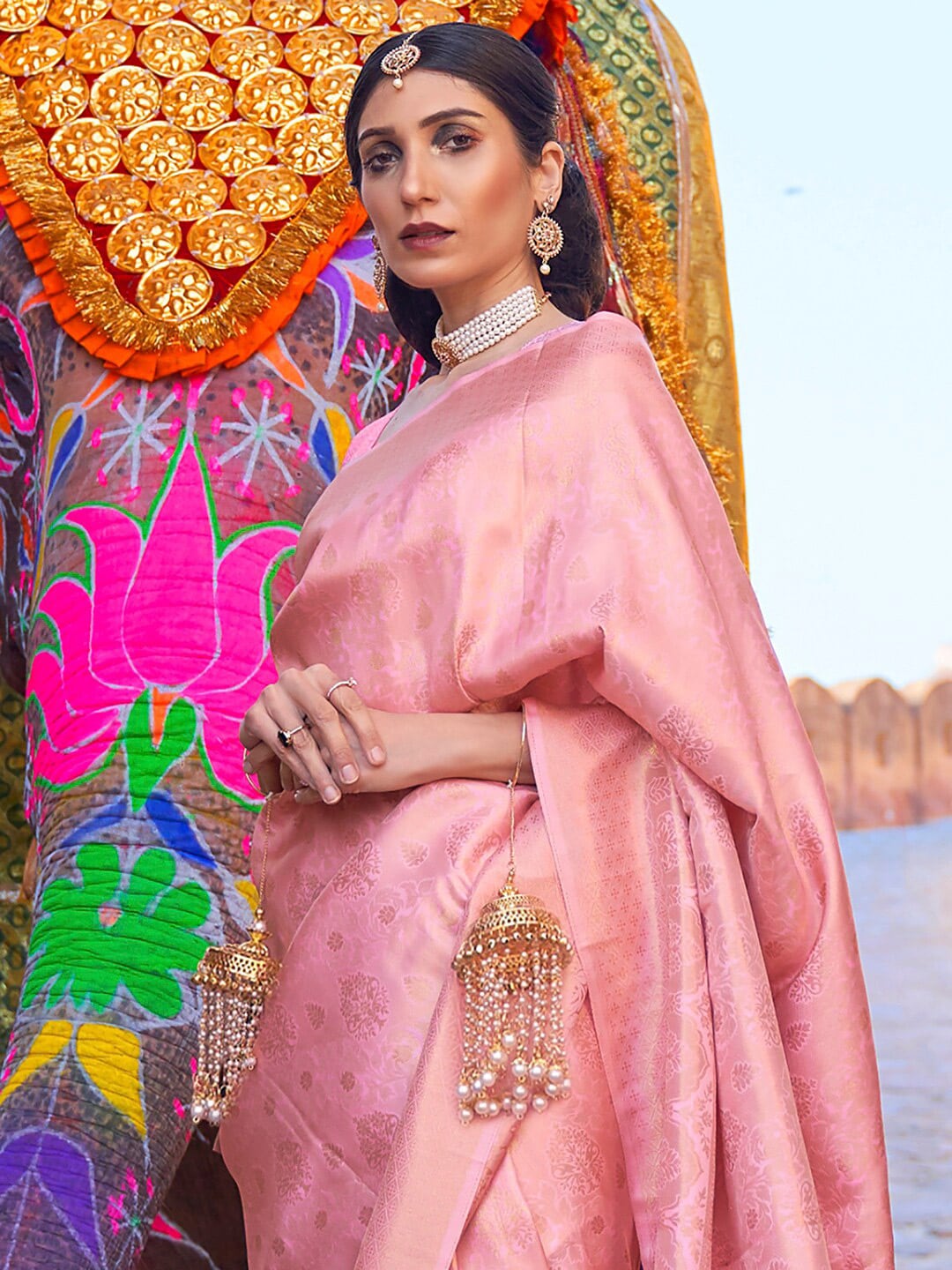 Mitera Pink & Gold-Toned Ethnic Motifs Zari Silk Blend Banarasi Saree | Swadesiicart
