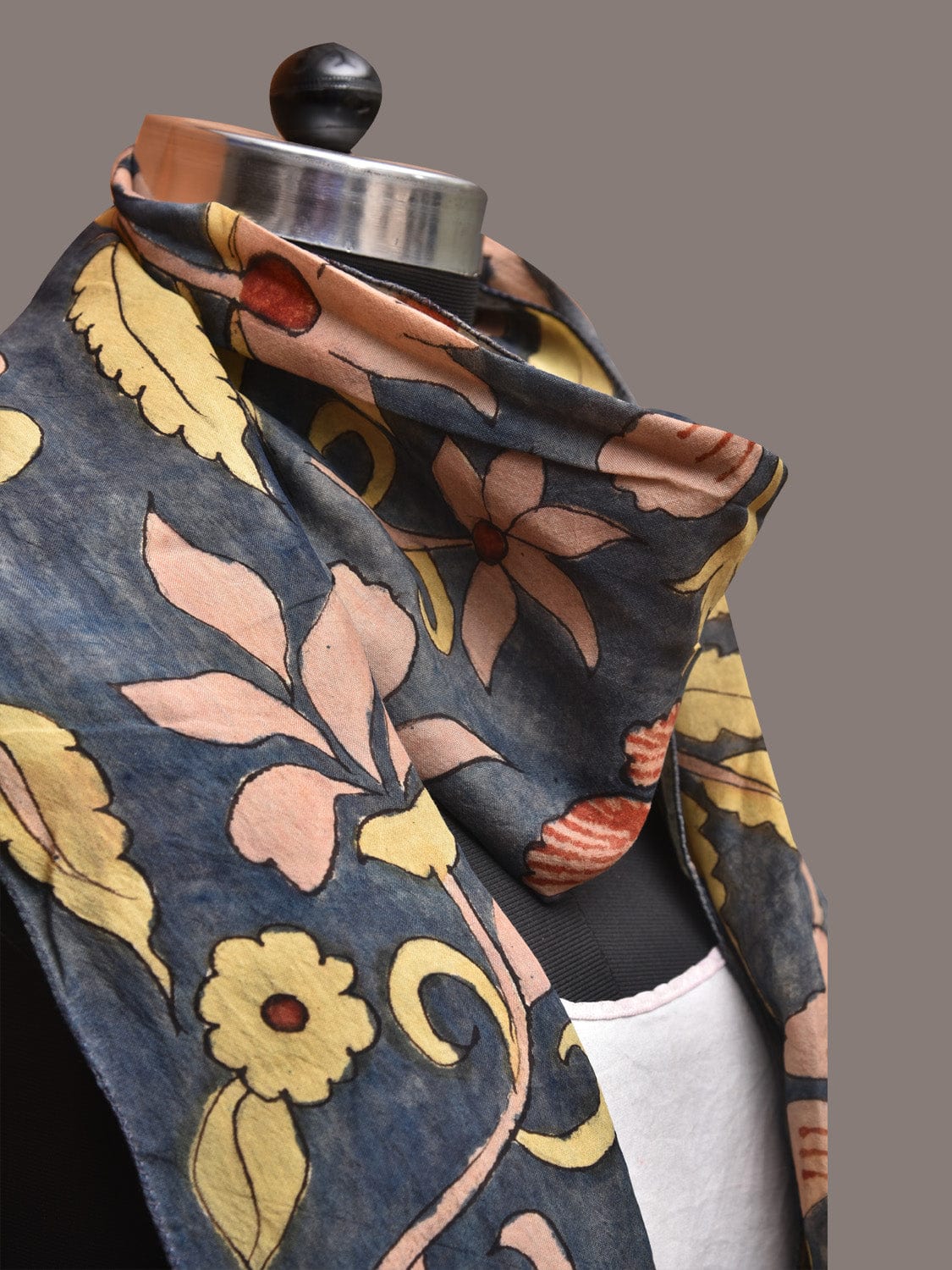Dark Grey Kalamkari Hand Painted Sico Stole with Floral Design - Global Threads | Swadesiicart