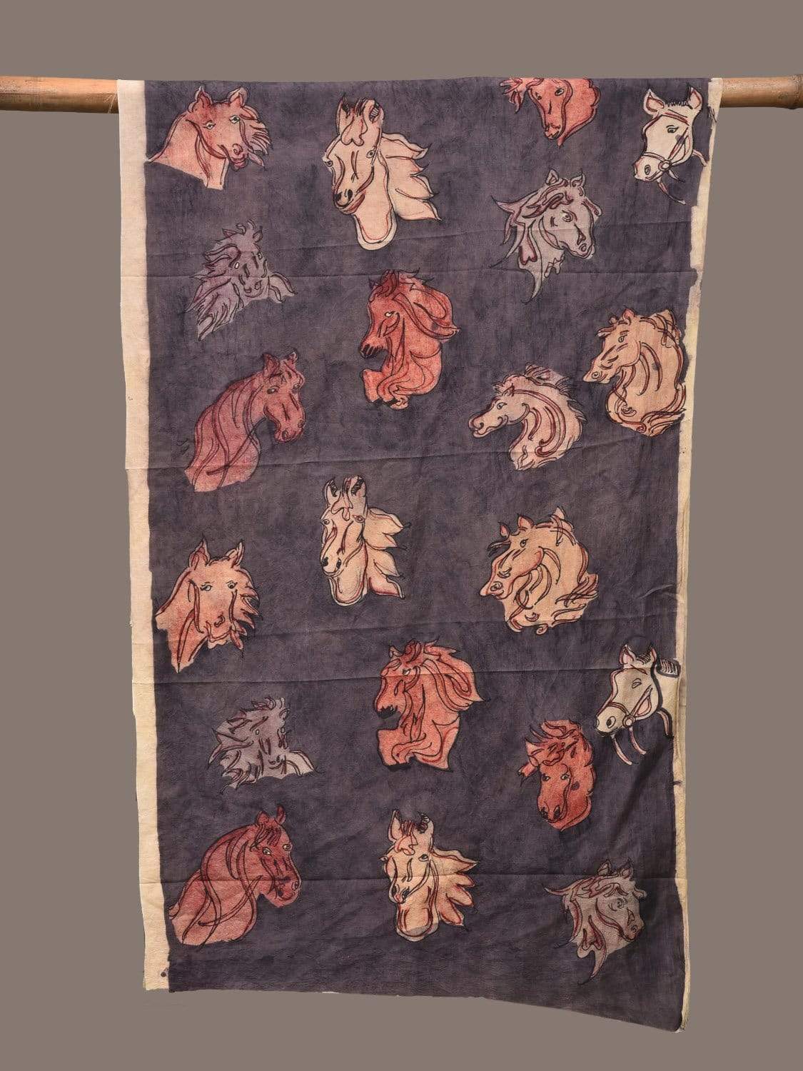 Dark Grey Kalamkari Hand Painted Silk Handloom Stole with Horses Design - Global Threads | Swadesiicart