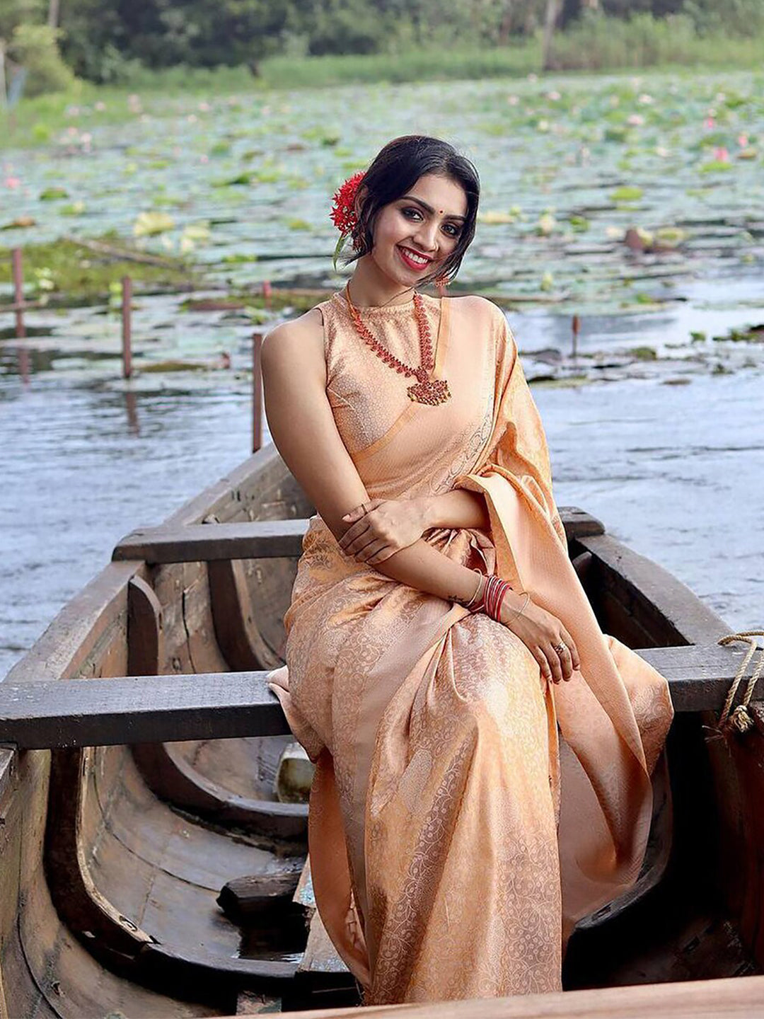 Kalini Ethnic Motifs Woven Design Zari Banarasi Saree | Swadesiicart