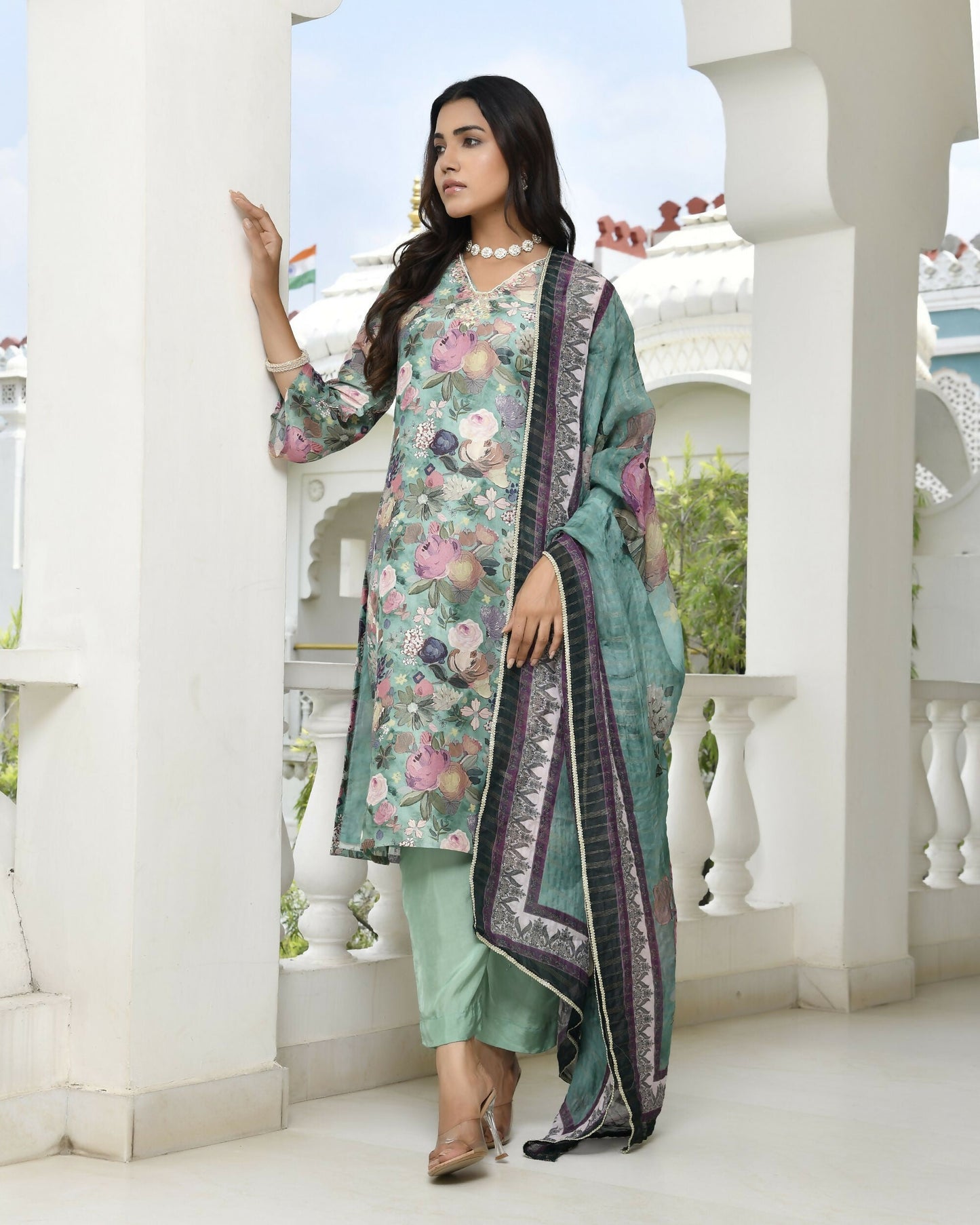 Vaasva Women's Green Tissue Gota Embroidered Suit Set With Solid Pant And Embroidered Dupatta | Swadesiicart