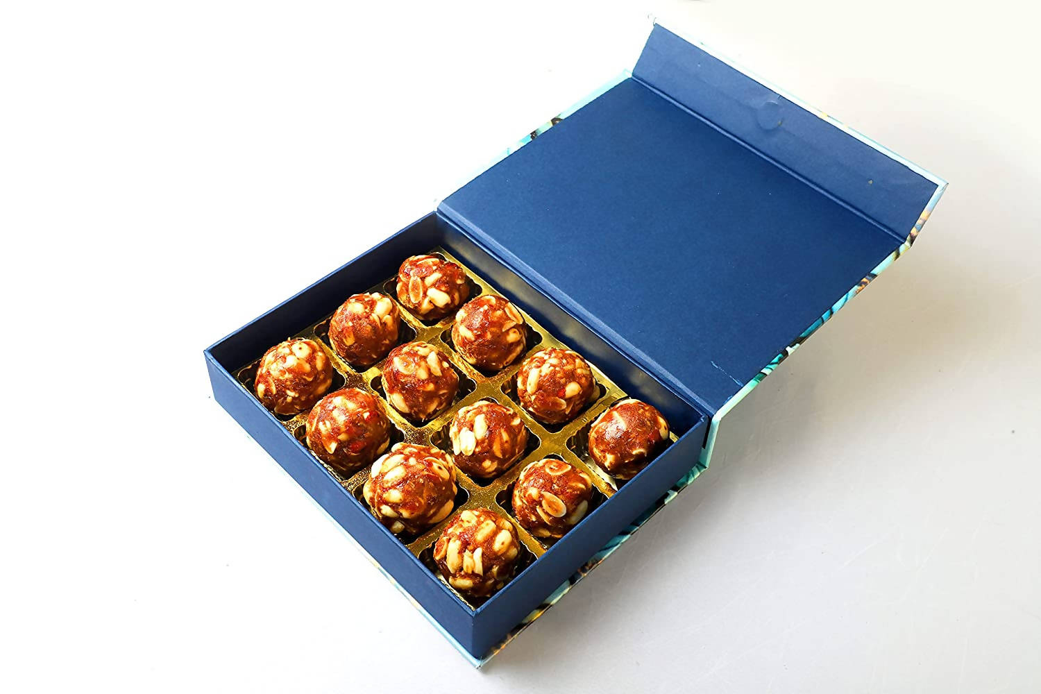 SK Mithaii Khajur/Dates Peanut Ladoo (12 Cavity) | Swadesiicart