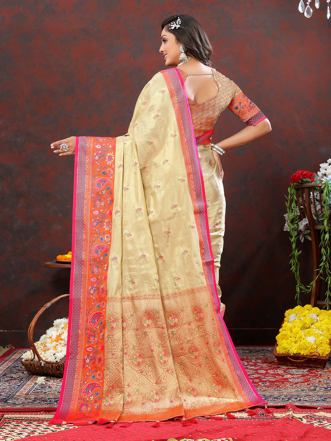 Lorenvalley Fashion Cream Kanjivaram Silk Woven Design with Zari Weaving Saree - Swadesiicart