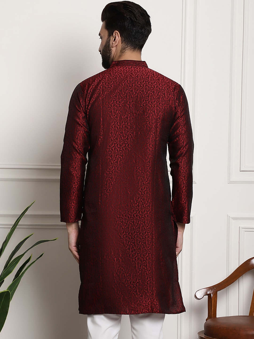 Sojanya Men Maroon Printed Straight Kurta | Swadesiicart