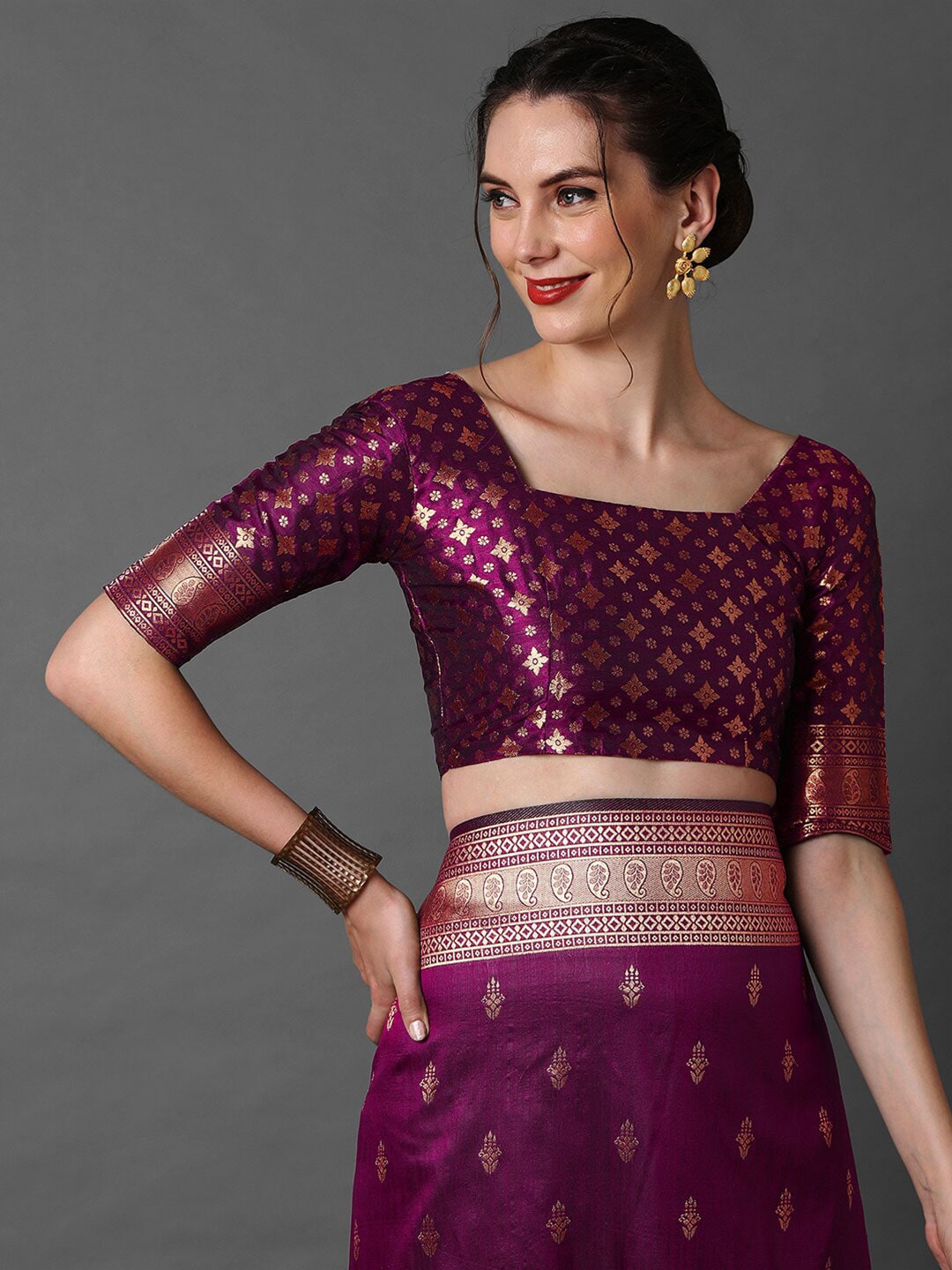 Mitera Woven Design Zari Silk Blend Banarasi Saree | Swadesiicart