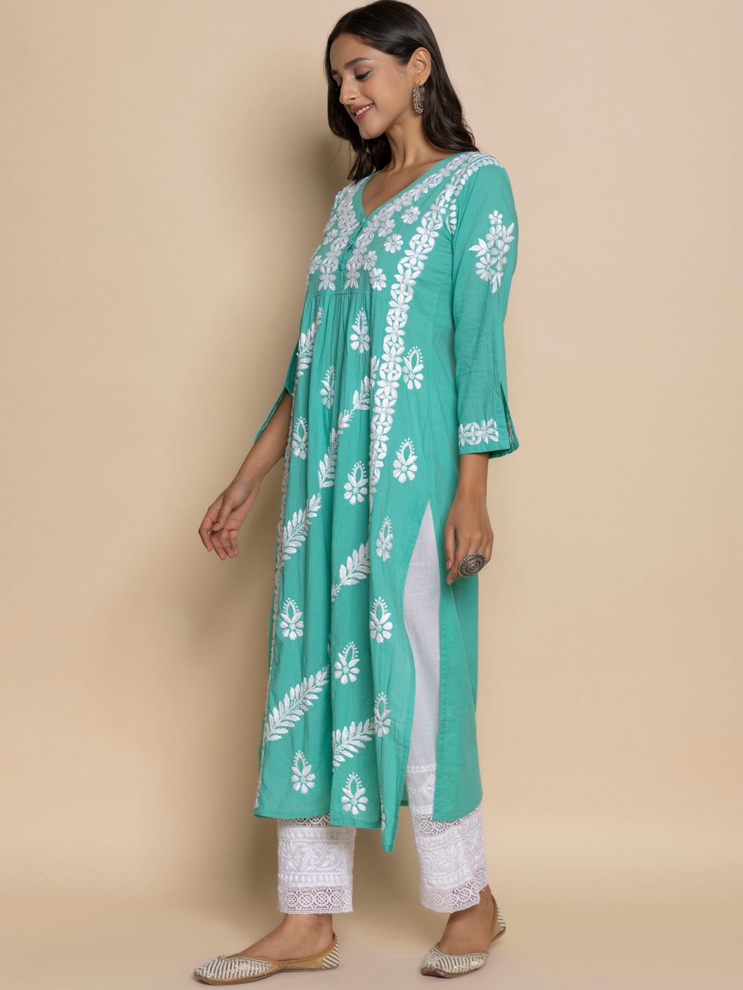 HOUSE OF KARI Floral Embroidered Chikankari Cotton A-Line Kurta | Swadesiicart