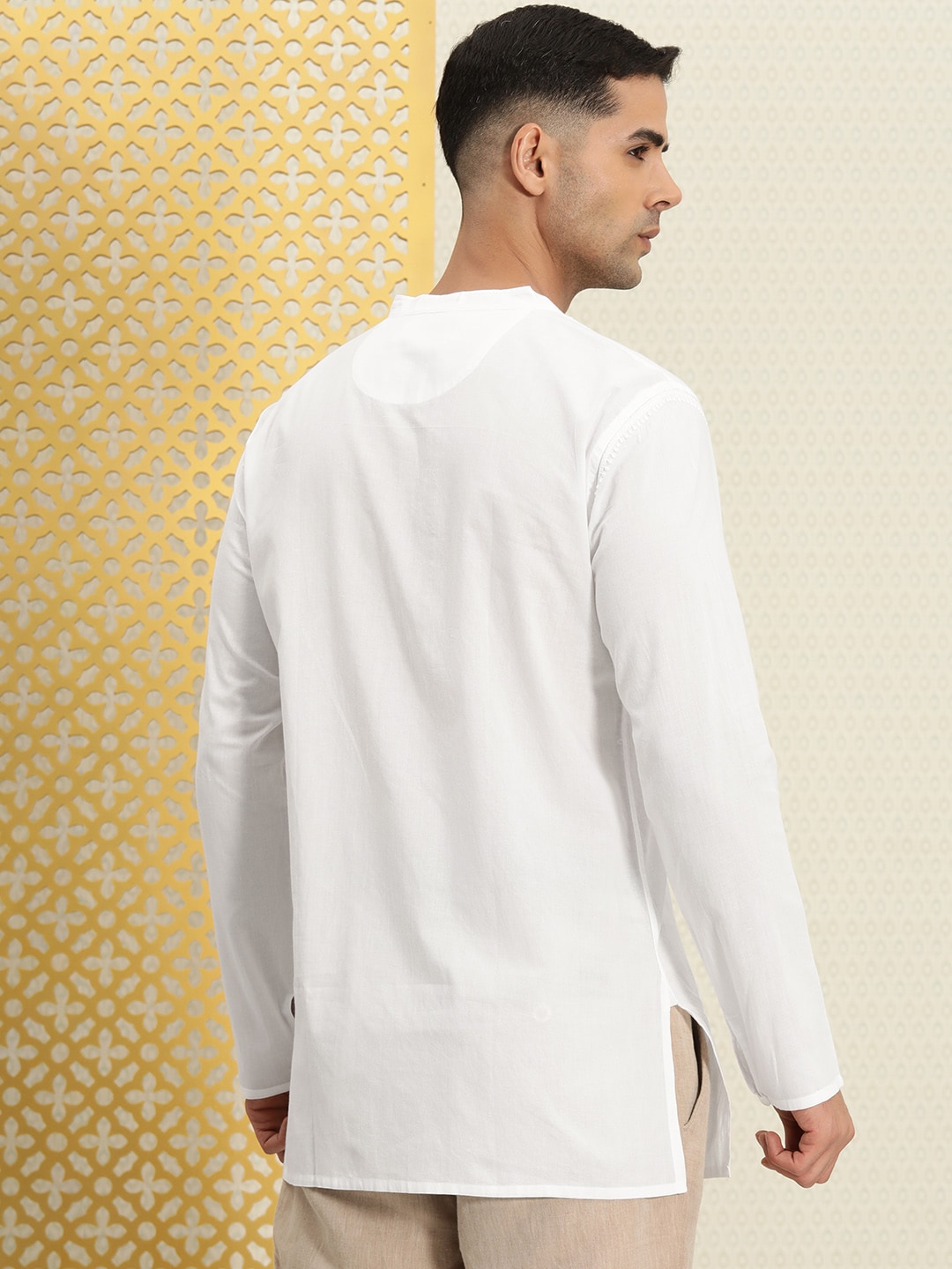 House of Pataudi Men Pure Cotton Solid Chikankari Jashn Short Kurta | Swadesiicart