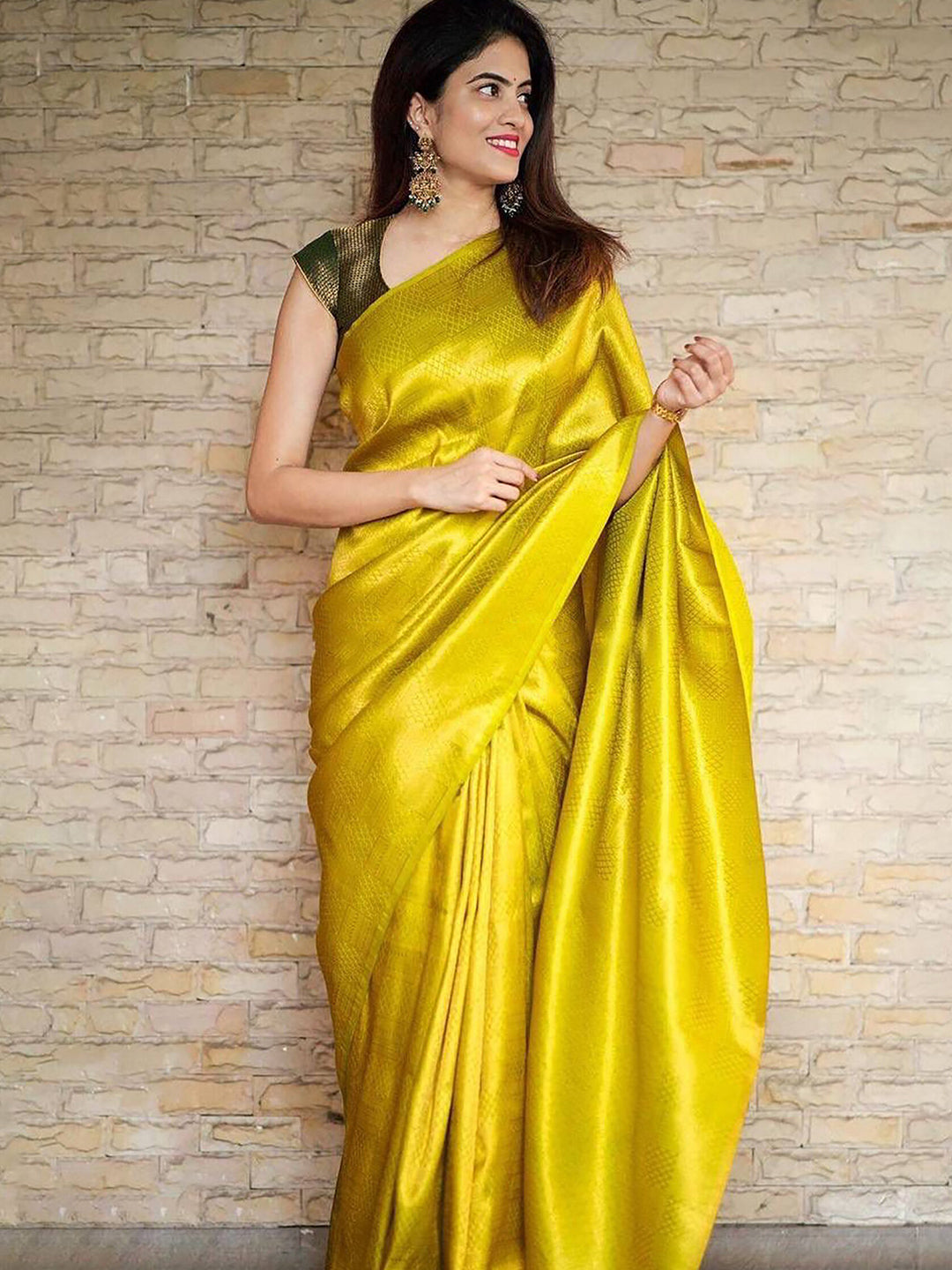 Kalini Woven Design Silk Cotton Zari Banarasi Saree | Swadesiicart