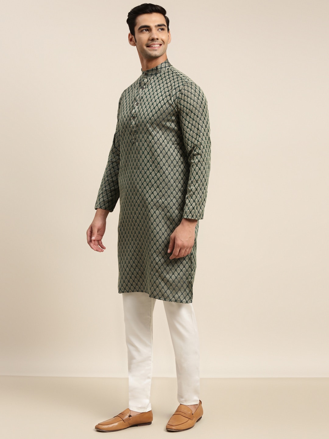 Sojanya Men Green Ethnic Motifs Kurta with Pyjama & Nehru Jacket | Swadesiicart