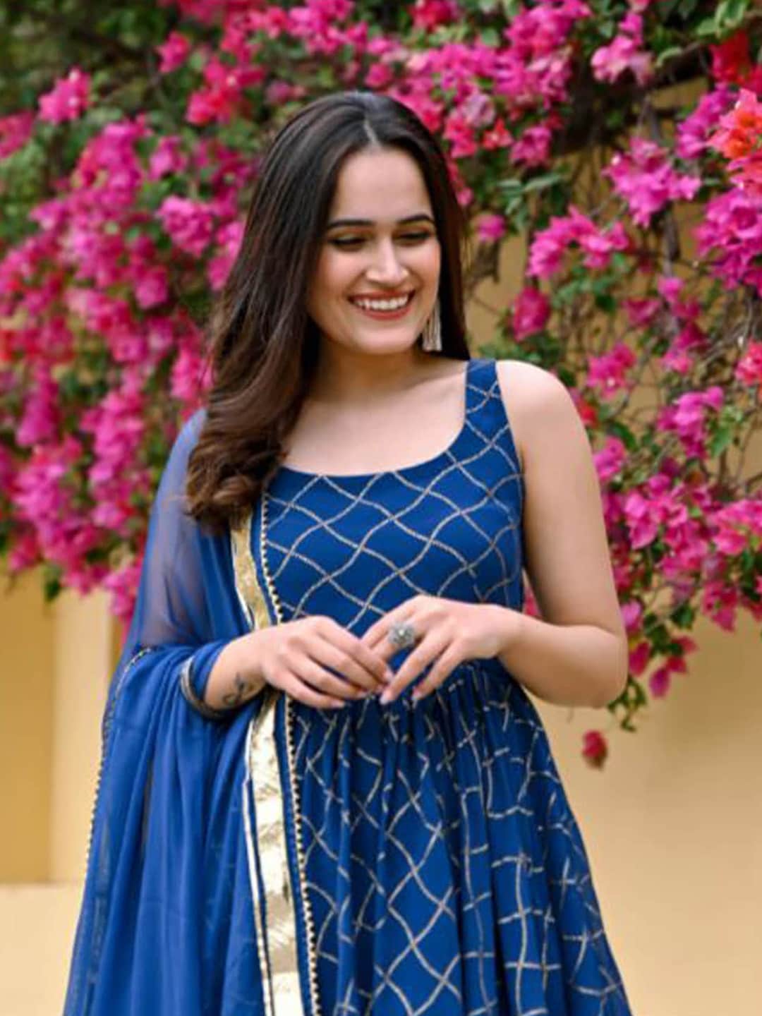 Kalini Geometric Printed Kurta with Sharara & With Dupatta | Swadesiicart