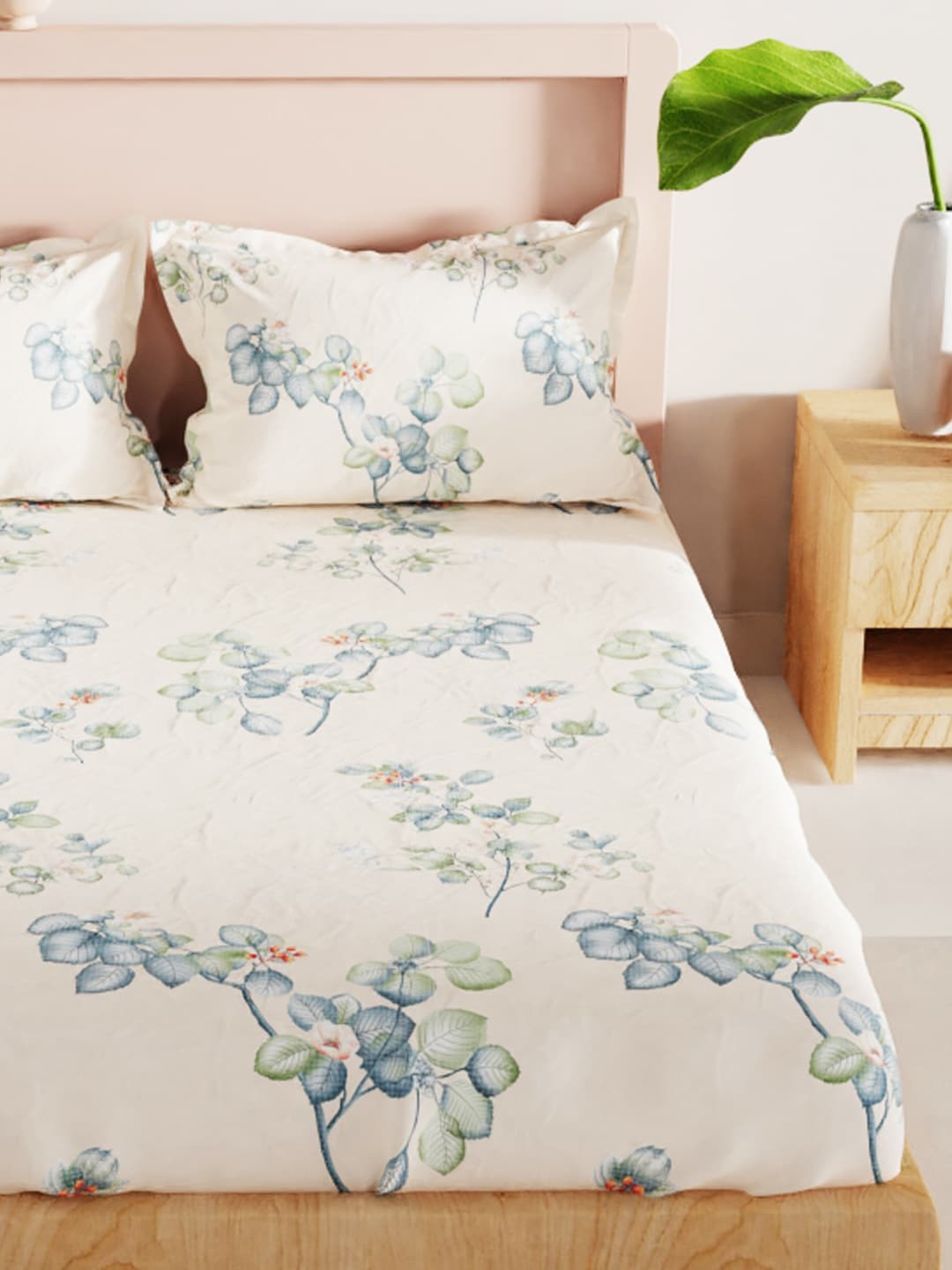 BIANCA Beige & Green Floral 186 TC King Bedsheet with 2 Pillow Covers - Swadesiicart