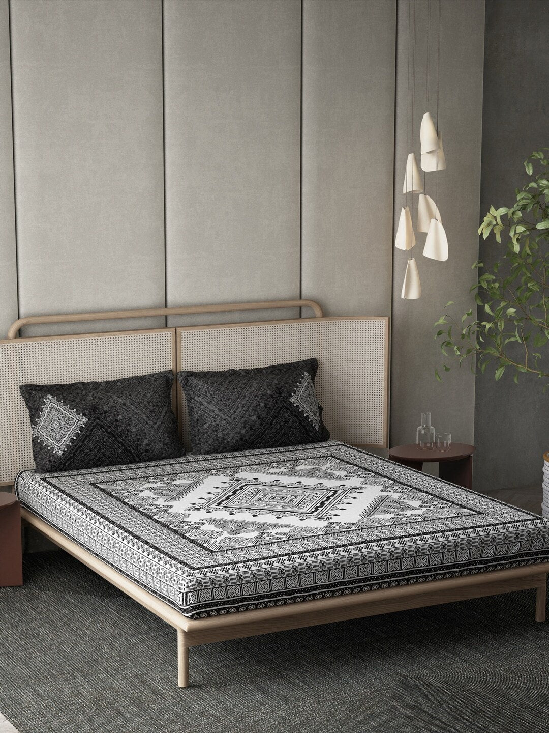 DDecor Live Beautiful Black & White 140 TC Cotton King Bedsheet & 2 Pillow Covers - Swadesiicart