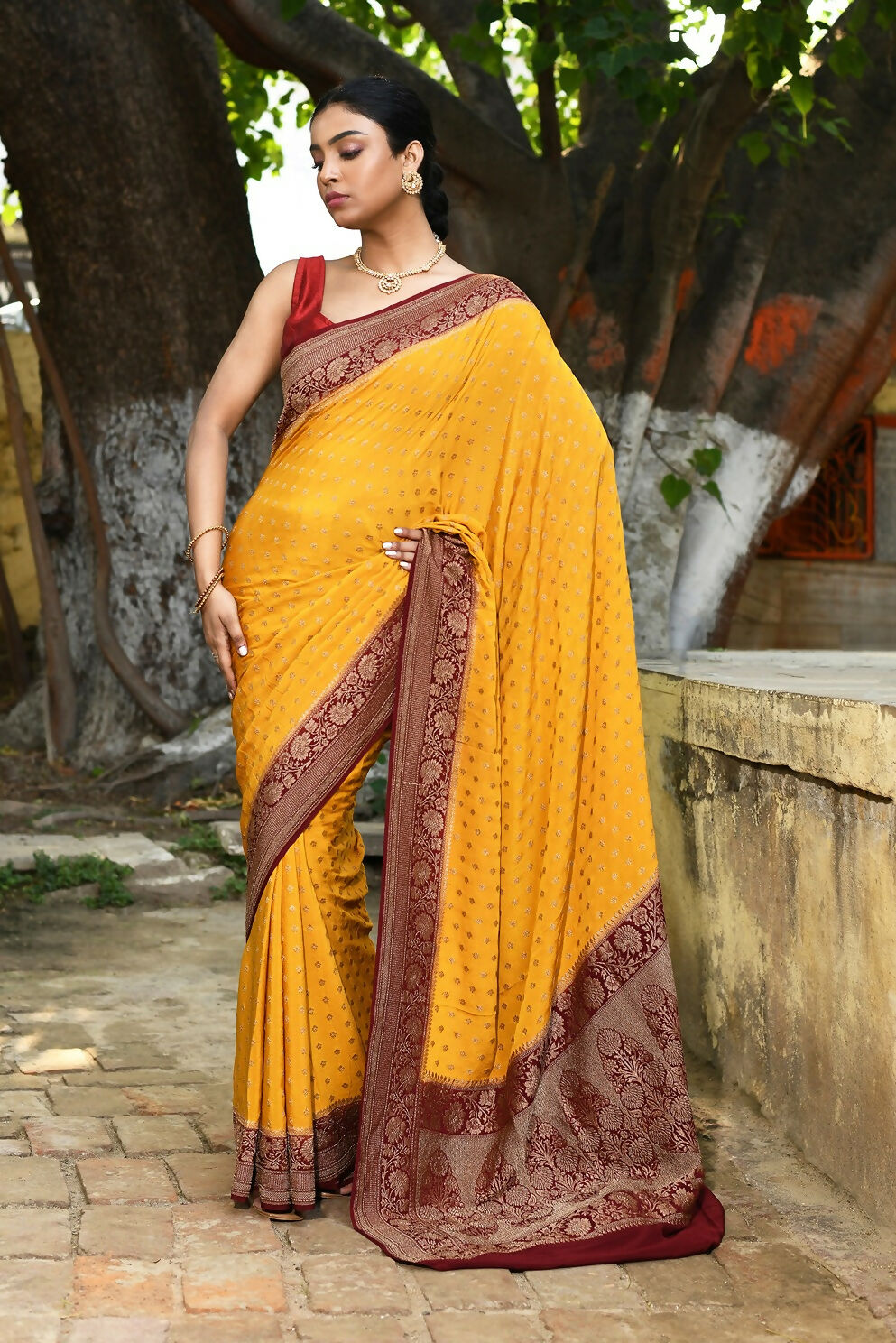 Joban Fashion Yellow Crepe Chiffon Pure Handloom Banarasi Silk Saree | Swadesiicart