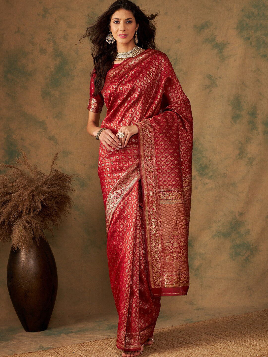 Sangria Red & Gold Toned Ethnic Motifs Woven Design Zari Banarasi Saree | Swadesiicart