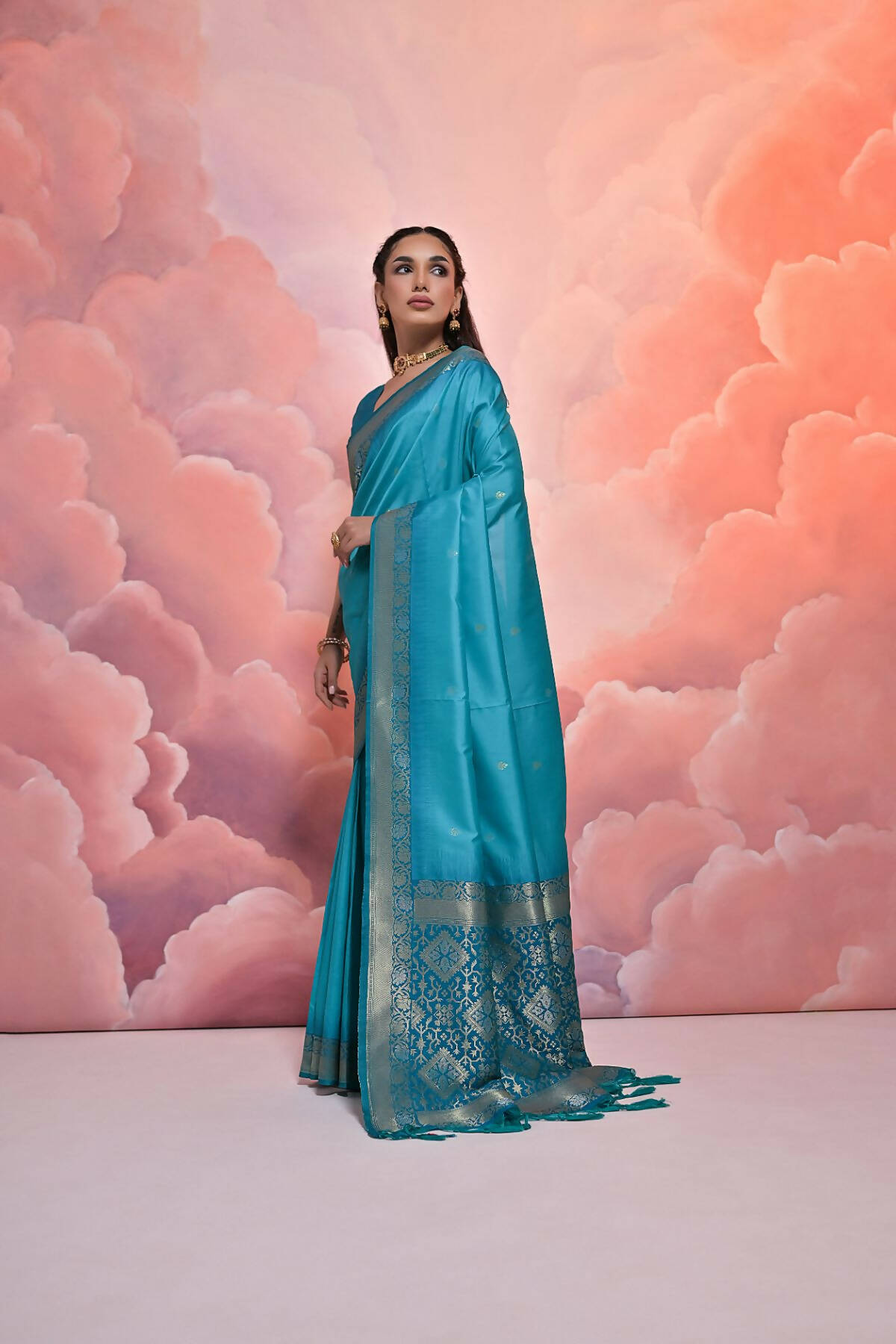 Vishnu Weaves Women's Firozi Soft Silk Zari Woven Saree with Blouse - Swadesiicart