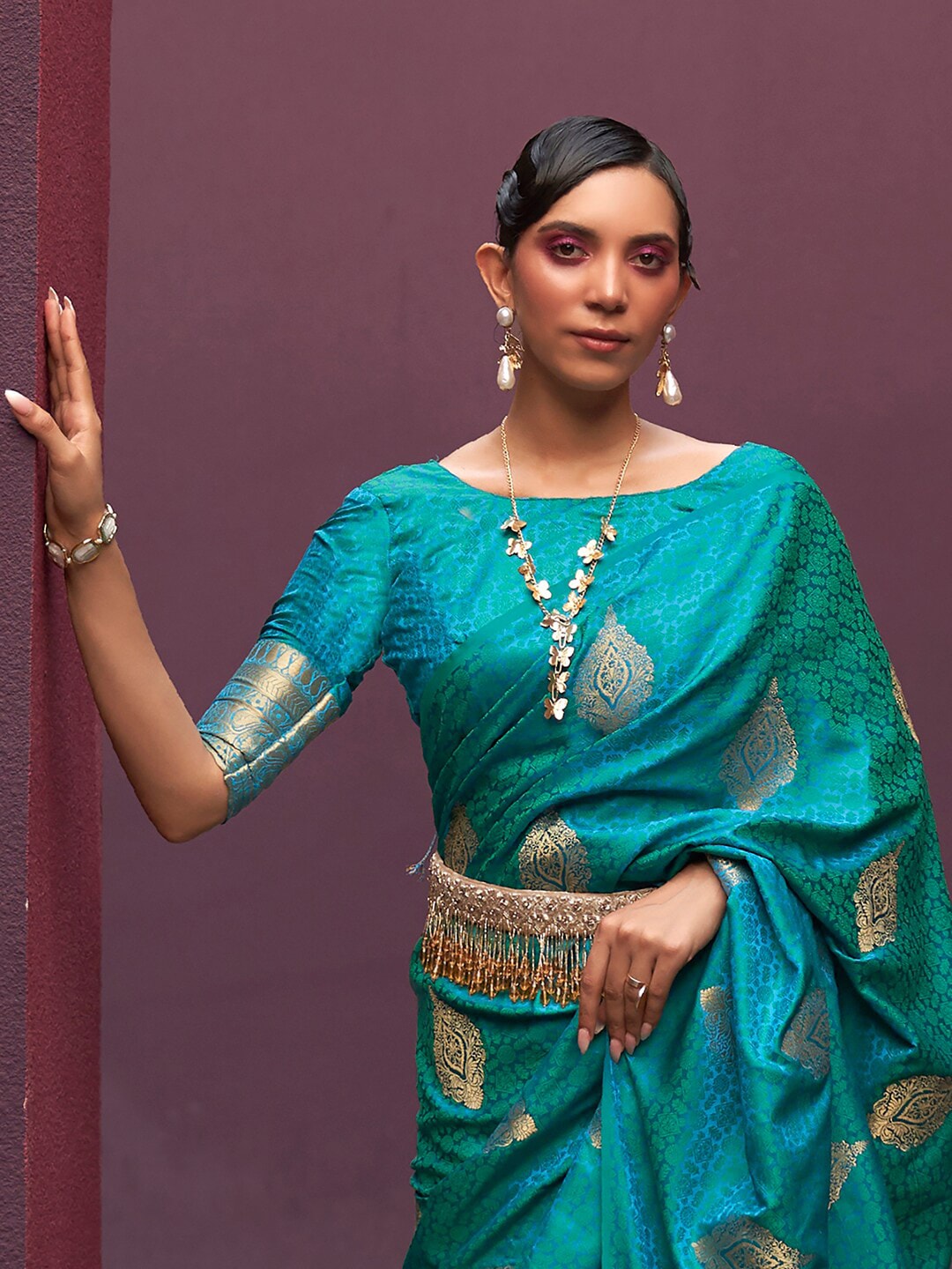 Mitera Teal & Gold-Toned Bagh Pure Silk Banarasi Saree | Swadesiicart
