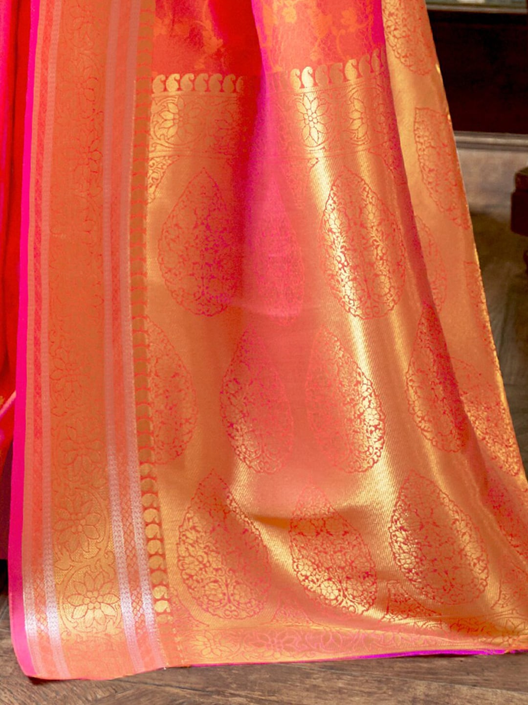 Mitera Peach-Coloured & Golden Floral Zari Silk Blend Banarasi Saree | Swadesiicart