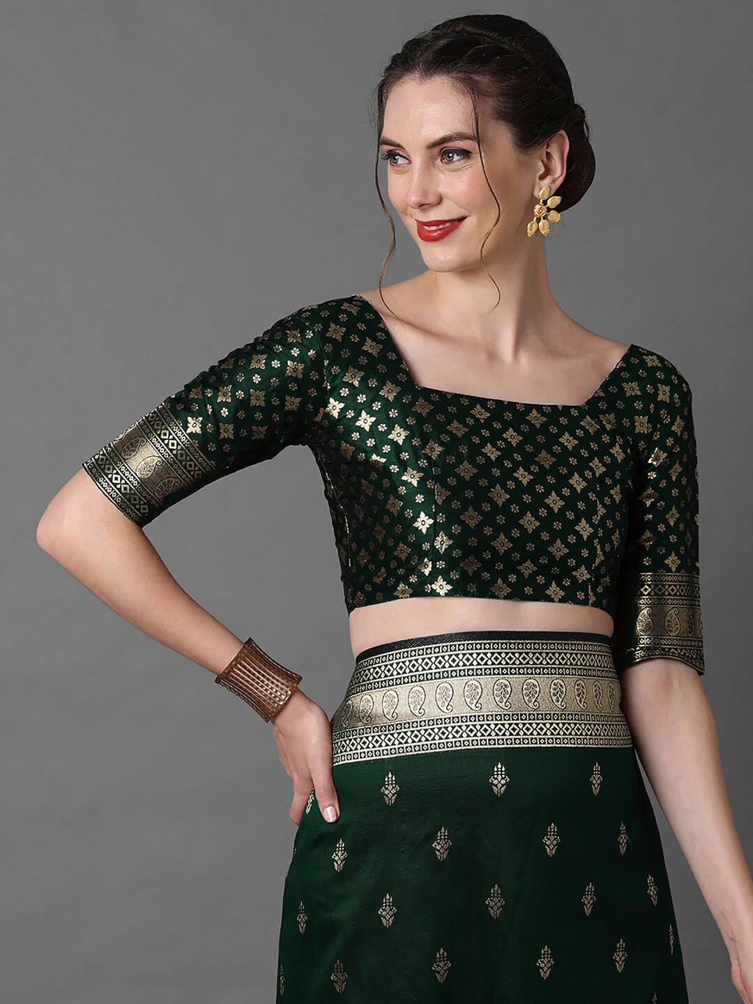 Mitera Ethnic Motifs Woven Design Zari Silk Blend Banarasi Saree | Swadesiicart