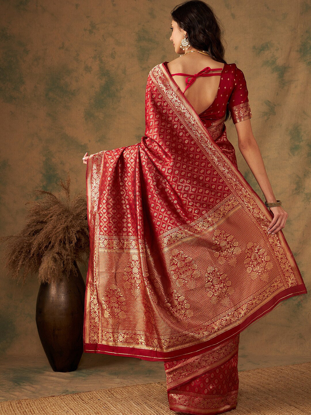 Sangria Red & Gold Toned Ethnic Motifs Woven Design Zari Banarasi Saree | Swadesiicart
