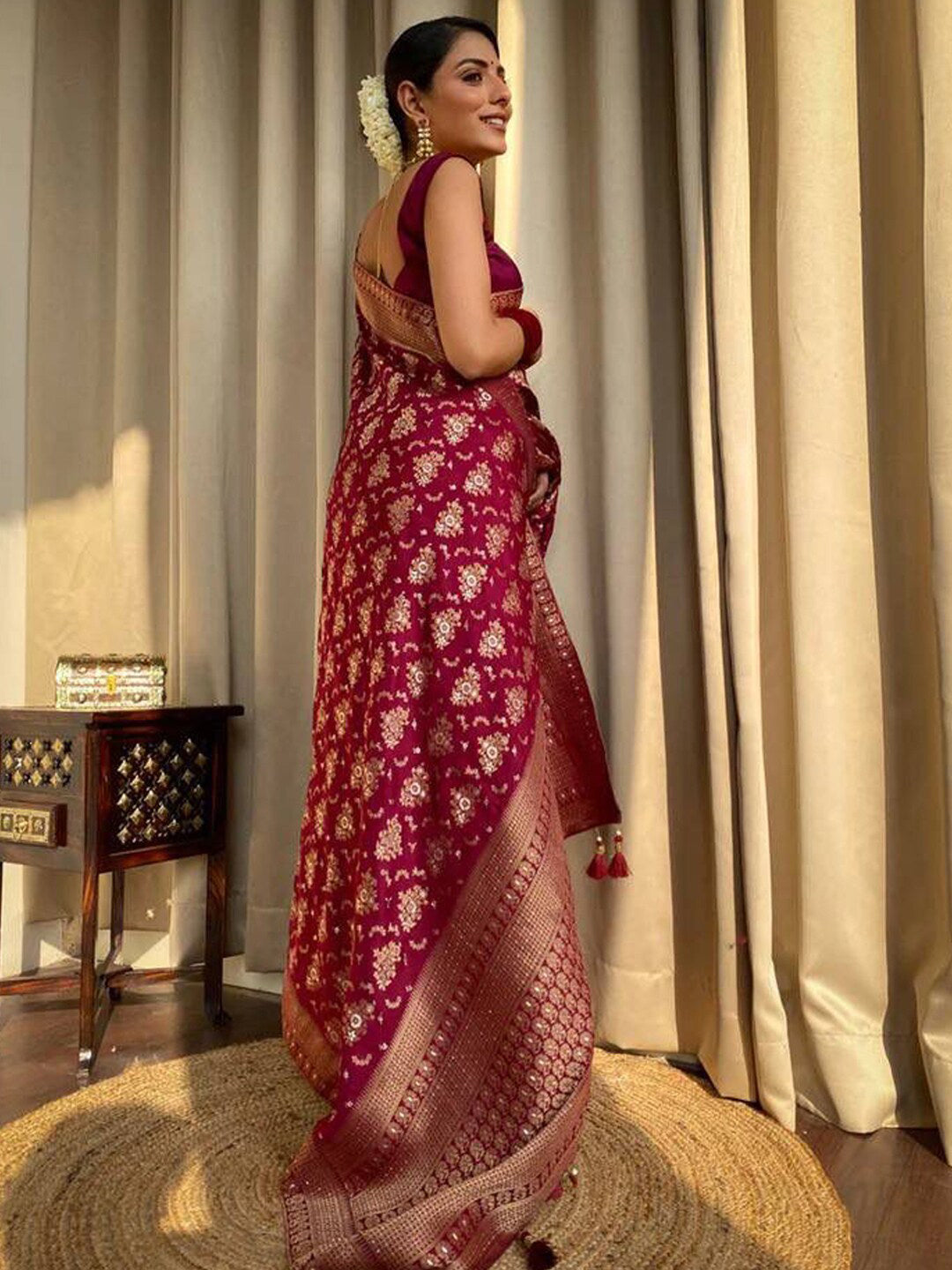 Kalini Woven Design Zari Banarasi Saree | Swadesiicart