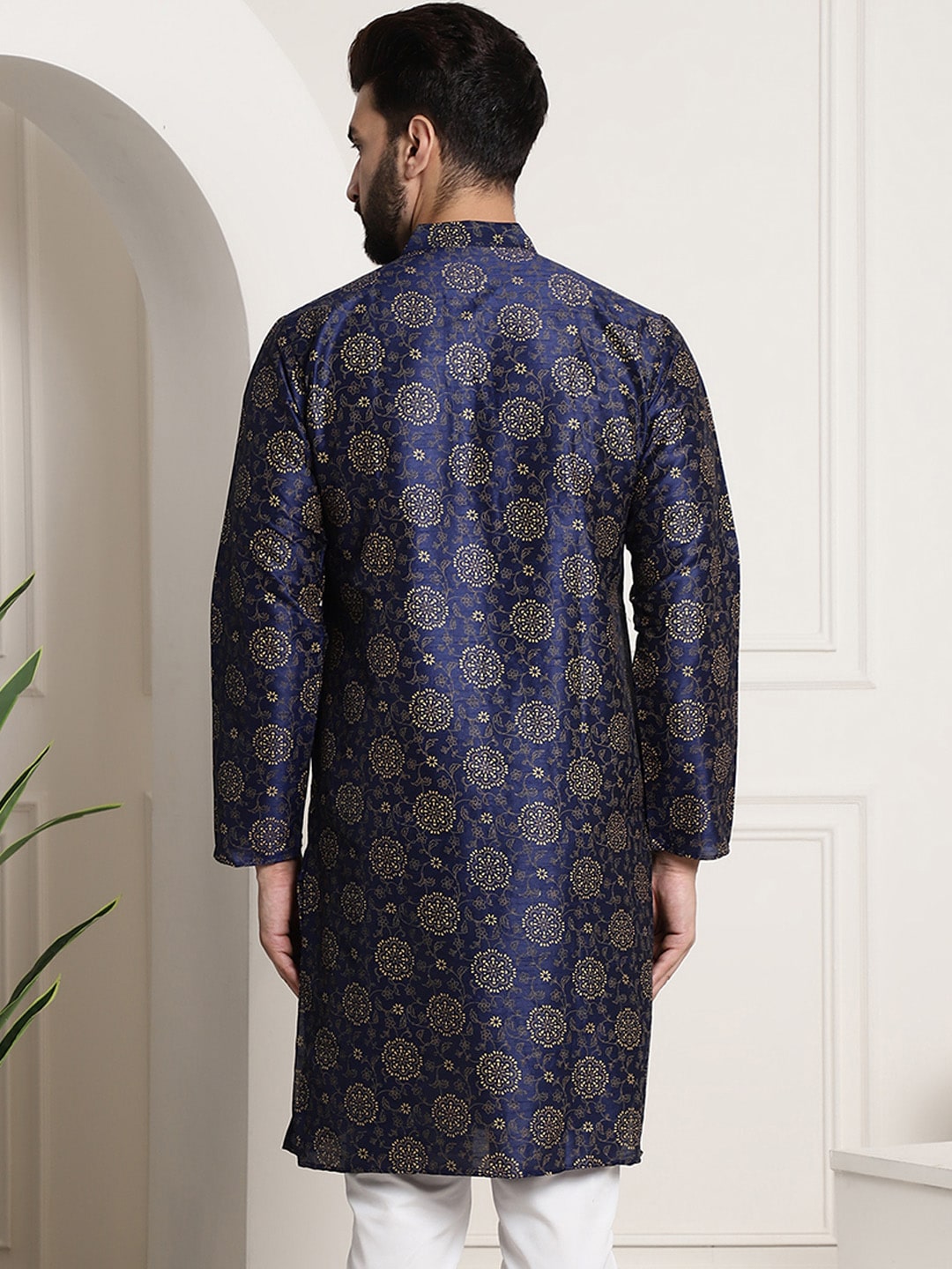 Sojanya Men Navy Blue & Golden Ethnic Motifs Printed Indigo Kurta | Swadesiicart